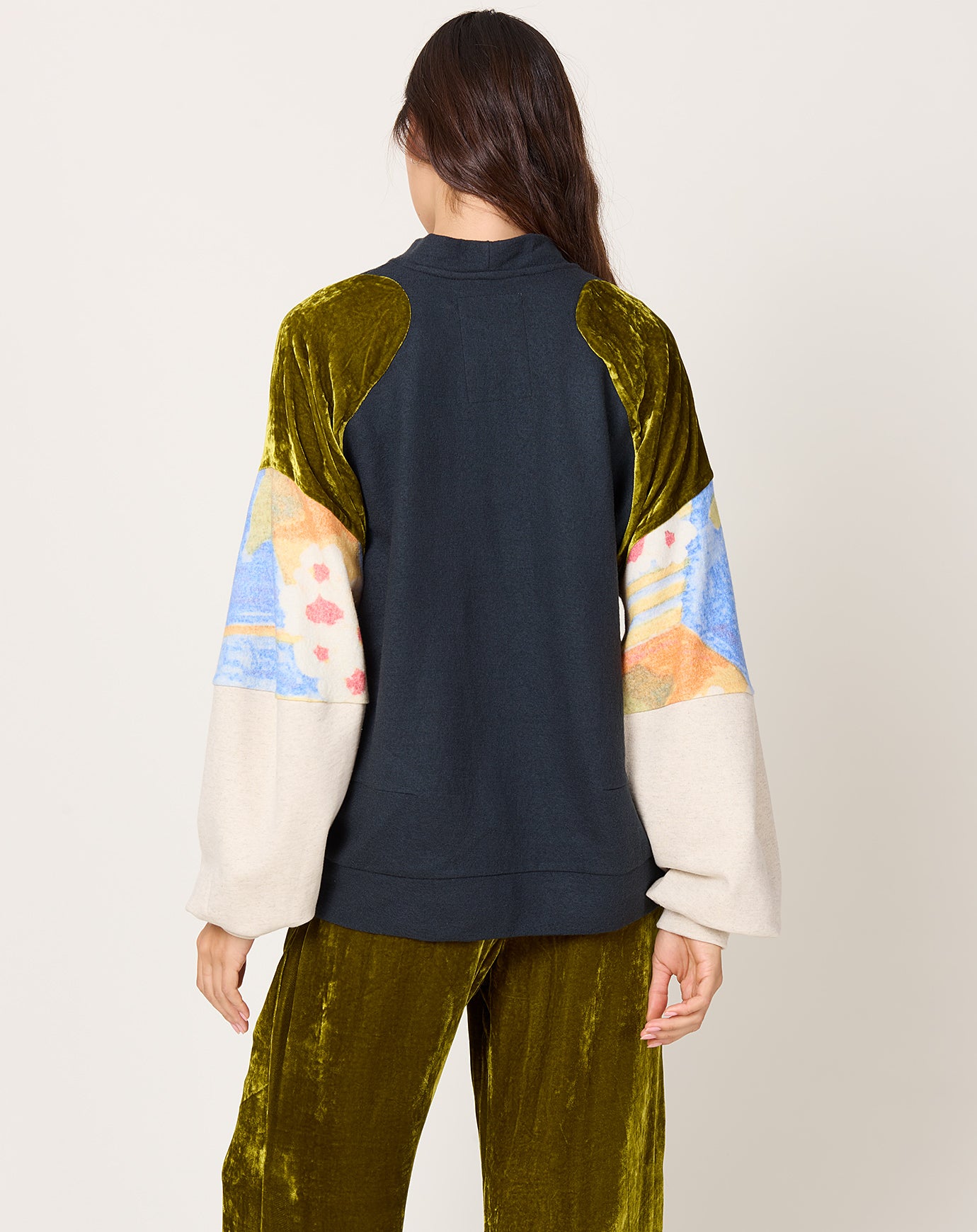 Anntian Mix Sweaty in PRINT 1A