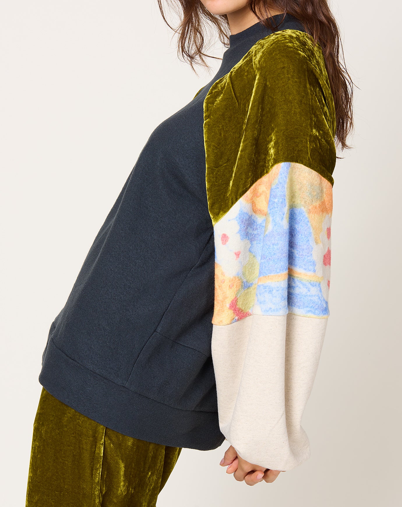 Anntian Mix Sweaty in PRINT 1A