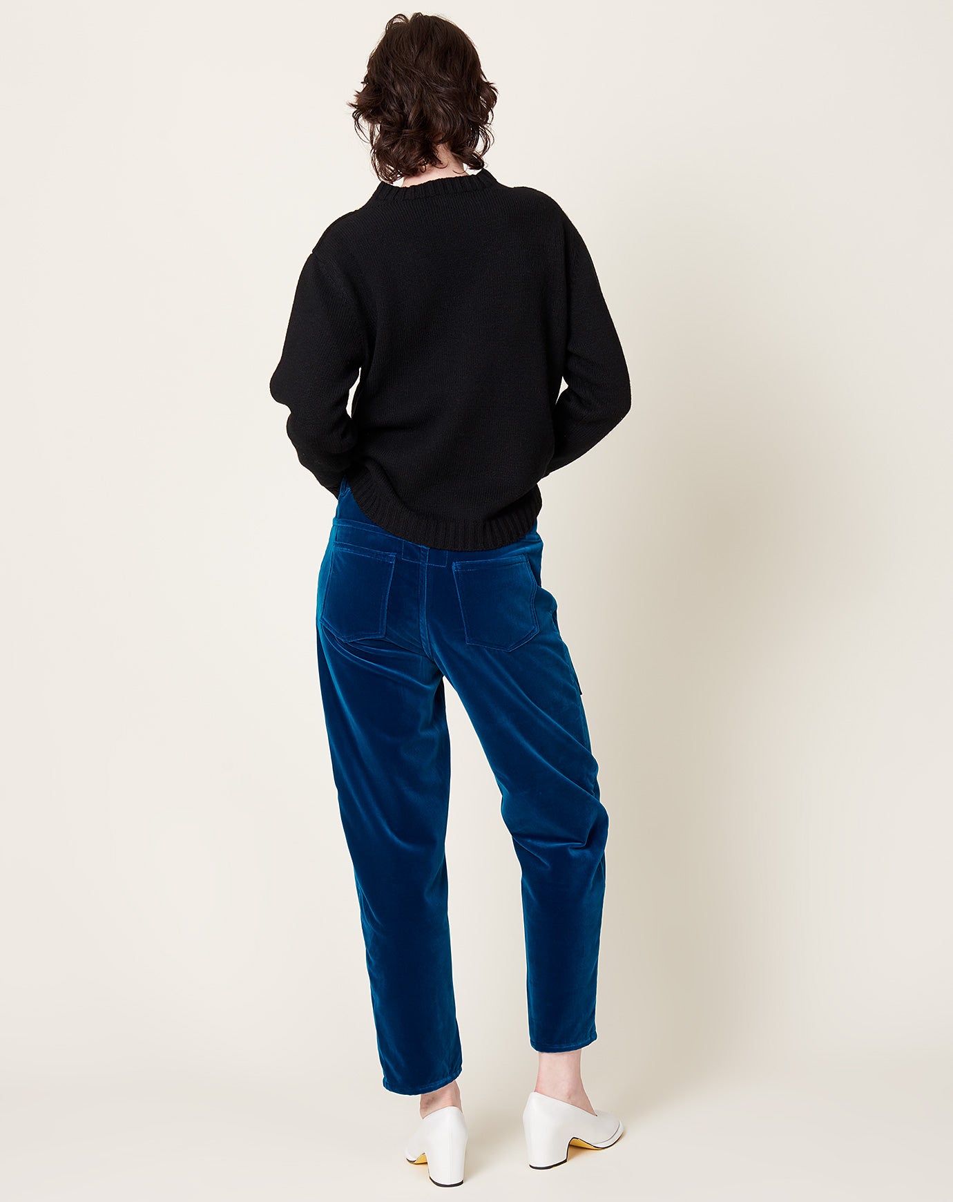 Anntian New Ordinary Jeans in Cyan Blue Velvet