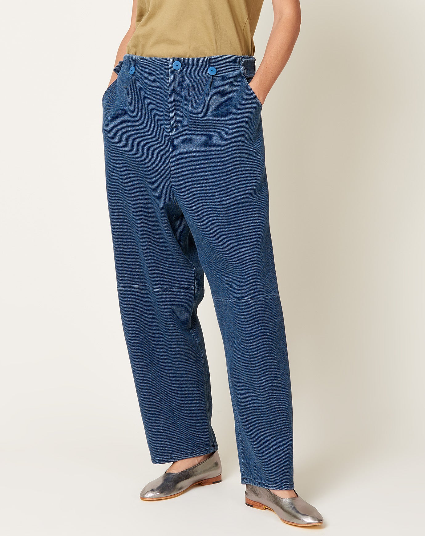 Anntian One Pleat Pant in Garment Washed Indigo