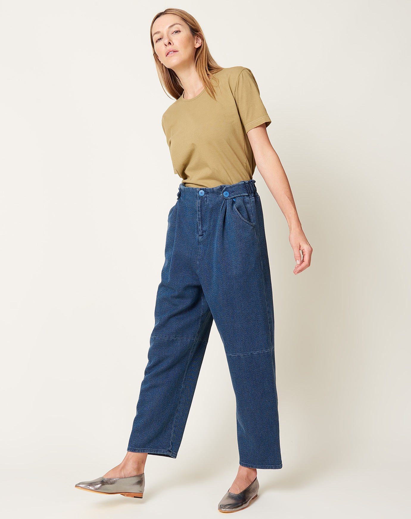 Anntian One Pleat Pant in Garment Washed Indigo