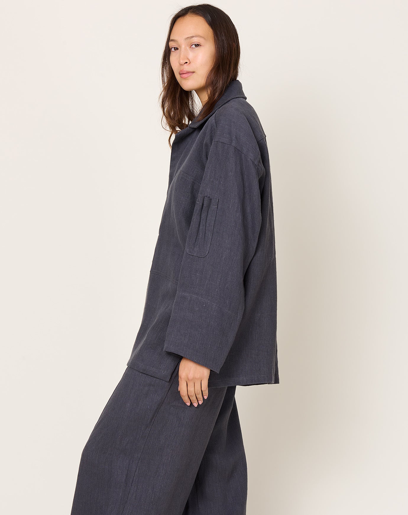 Anntian Unisex Jacket in Black