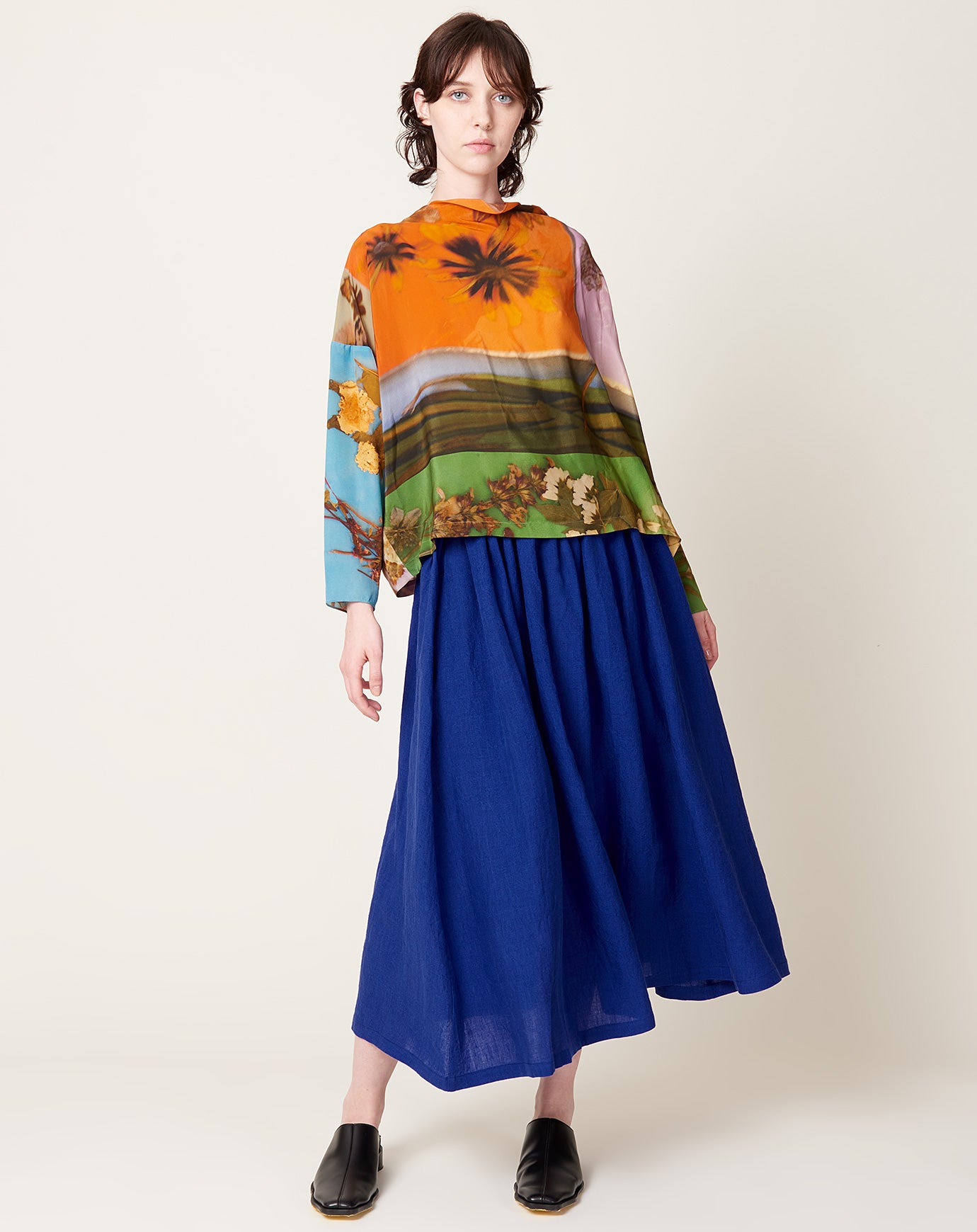 Anntian Wide Skirt in Royal Blue