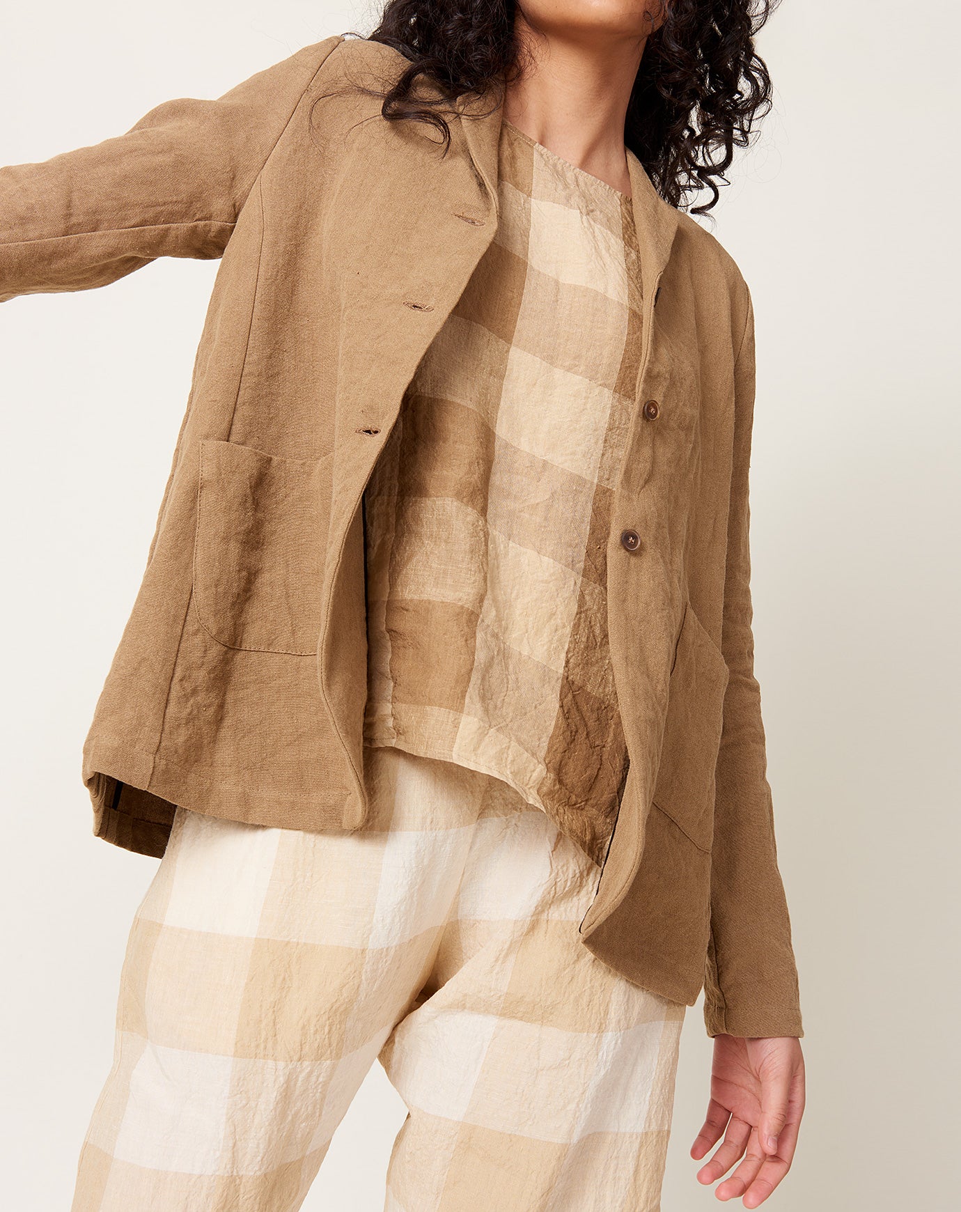 apuntob Heavy Linen Jacket in Hazelnut