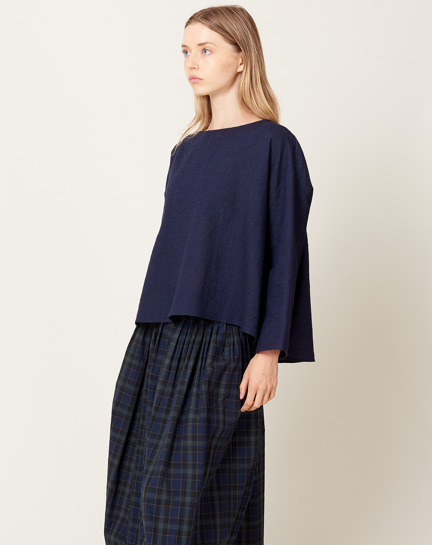 apuntob Raw Boatneck Shirt in Blue