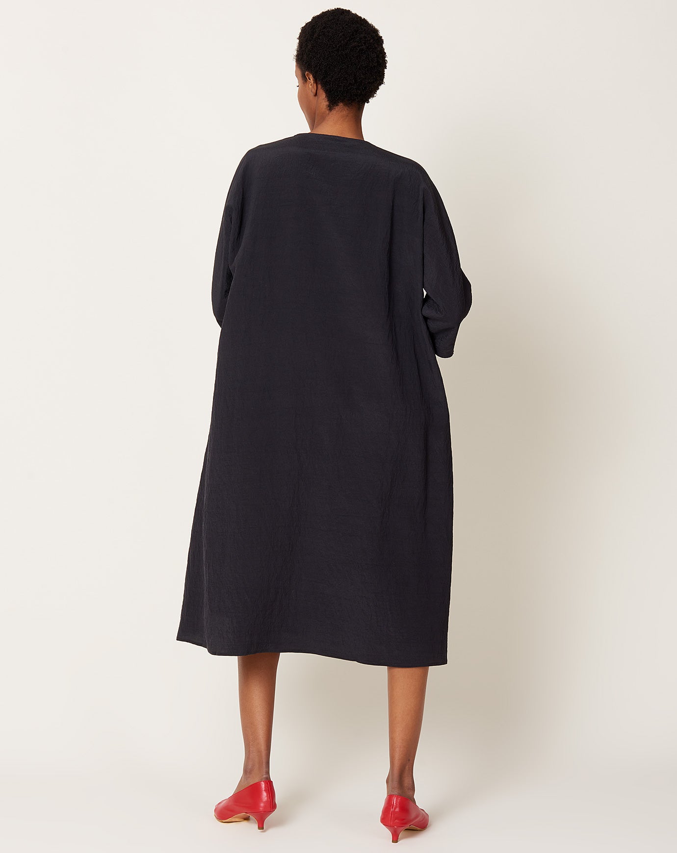 apuntob Technical Silk Dress in Black