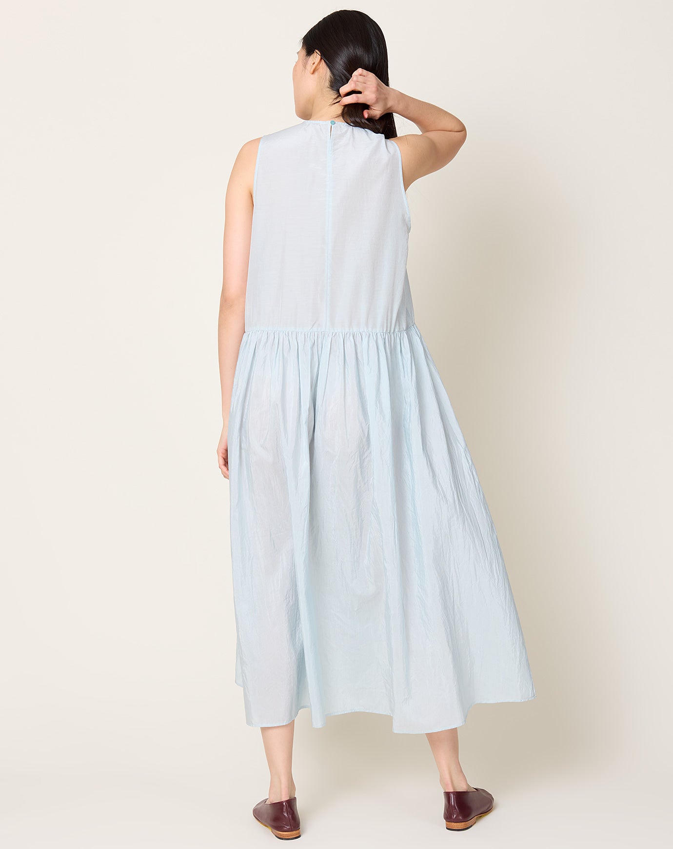 apuntob Cotton Silk Gather Dress in Sky Pinstripe