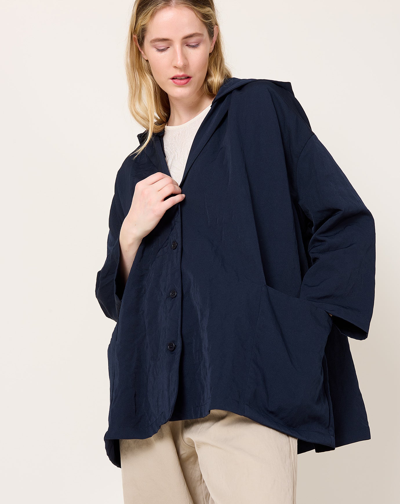 apuntob Hooded Technical Linen Jacket in Blue