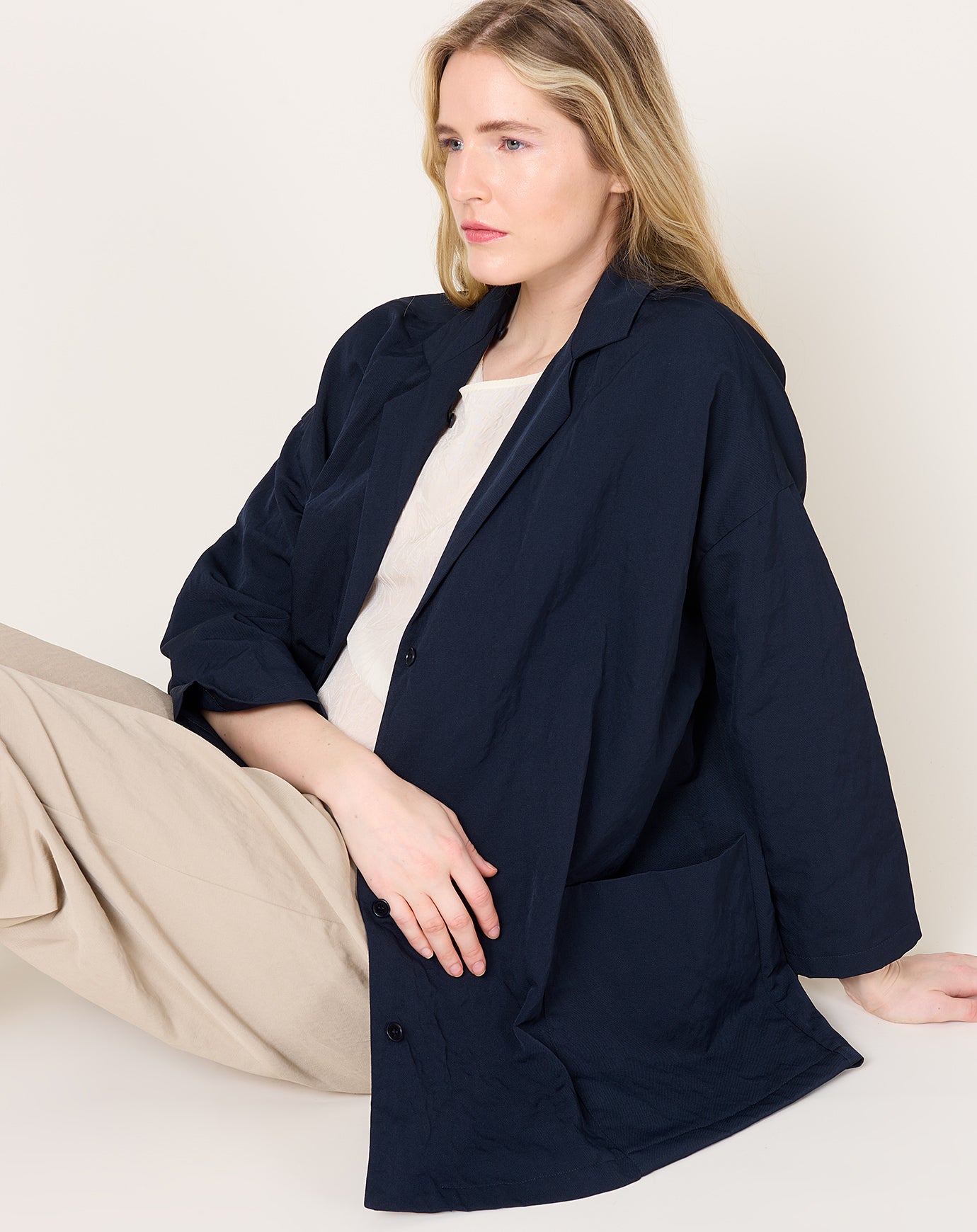 apuntob Hooded Technical Linen Jacket in Blue