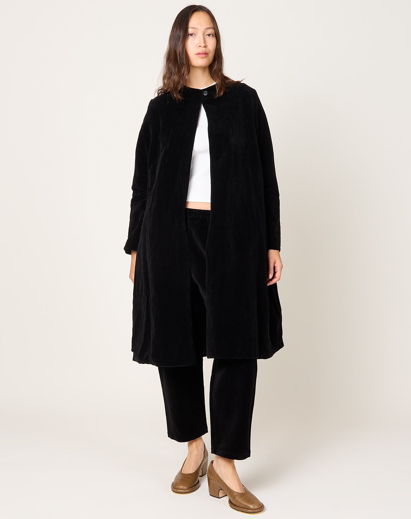 apuntob Reversible Velvet Coat in Black
