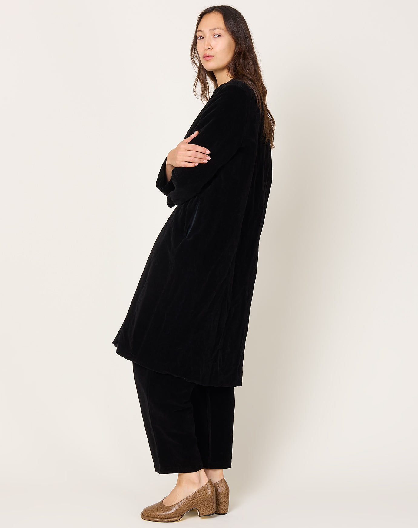 apuntob Reversible Velvet Coat in Black