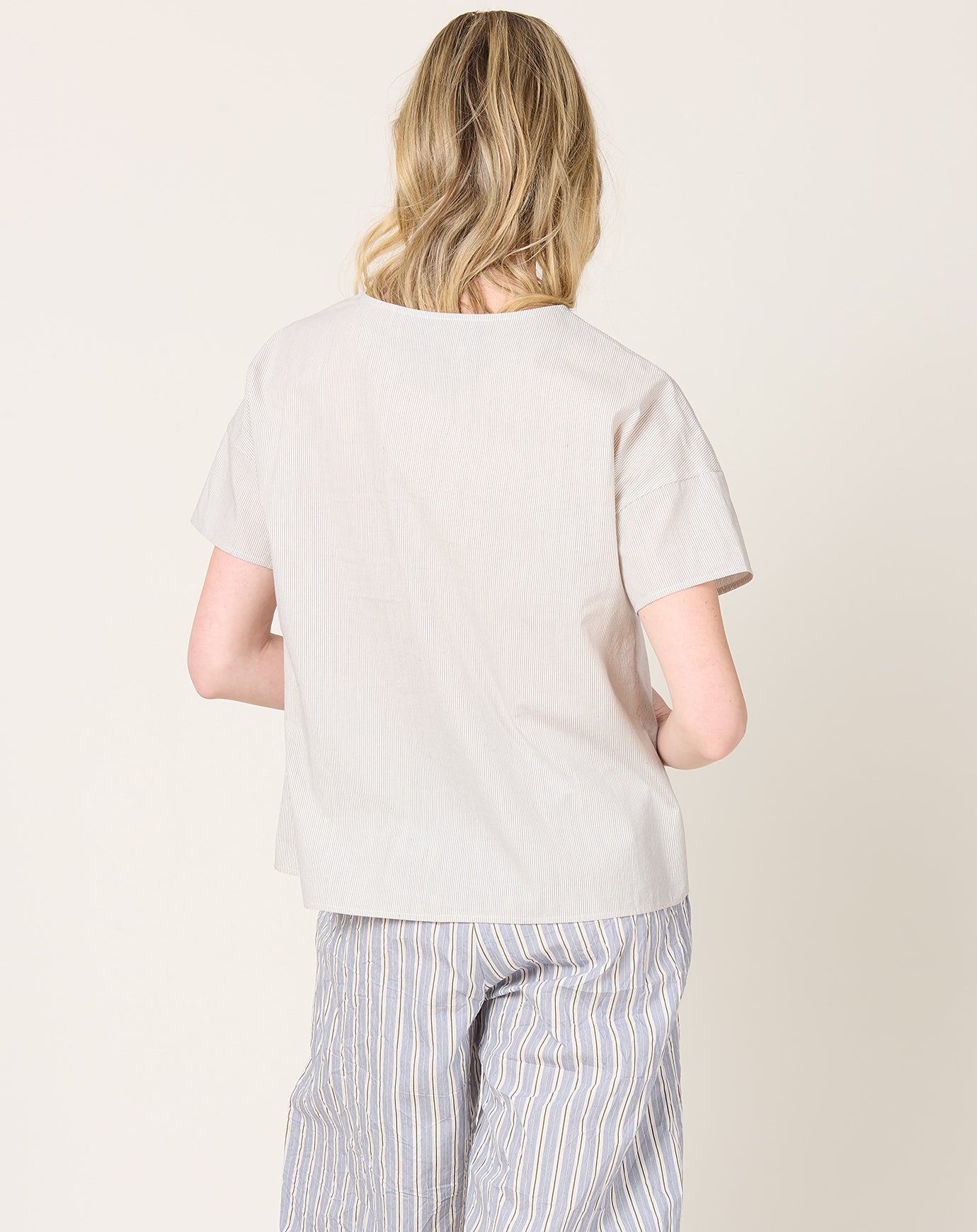 apuntob Striped Short Sleeve Top in Meringue