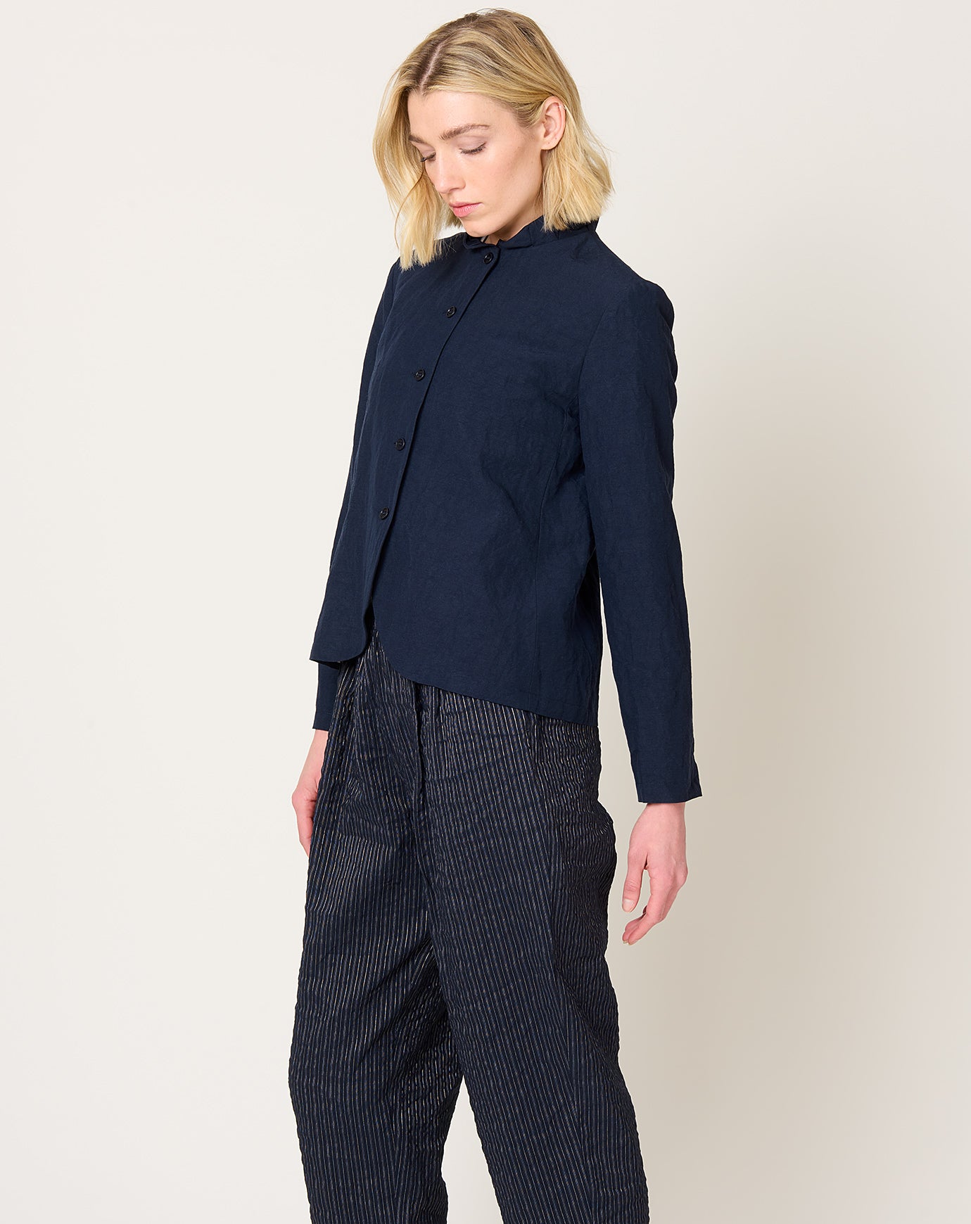 apuntob Soft Linen Rouche Collar Jacket in Abyss