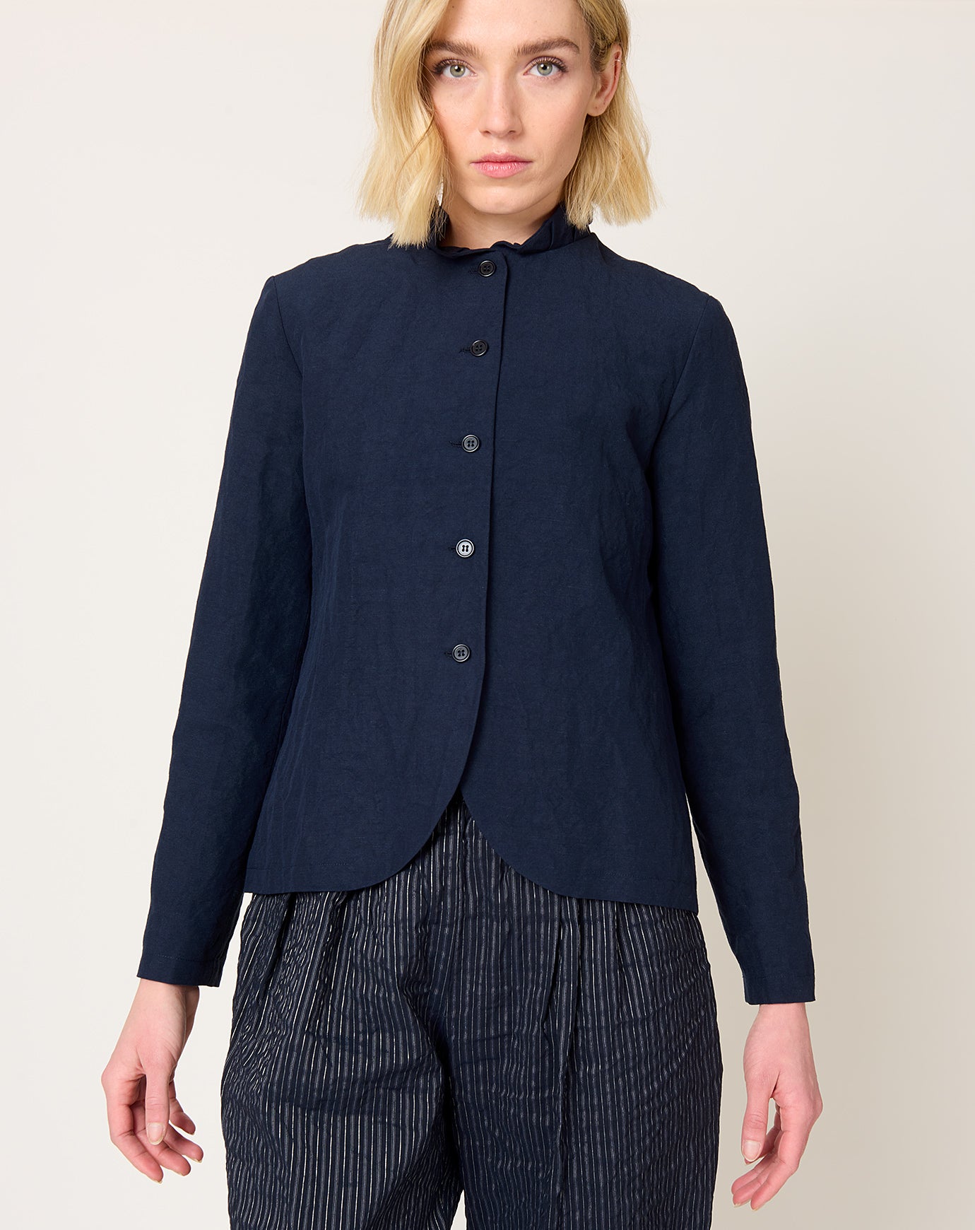 apuntob Soft Linen Rouche Collar Jacket in Abyss