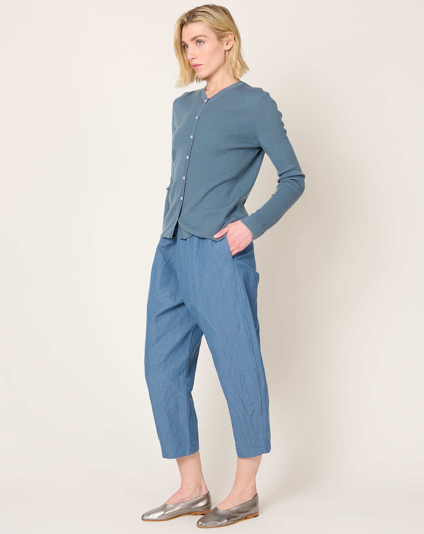 apuntob Cotton Linen Curved Leg Trouser in Sugar Blue