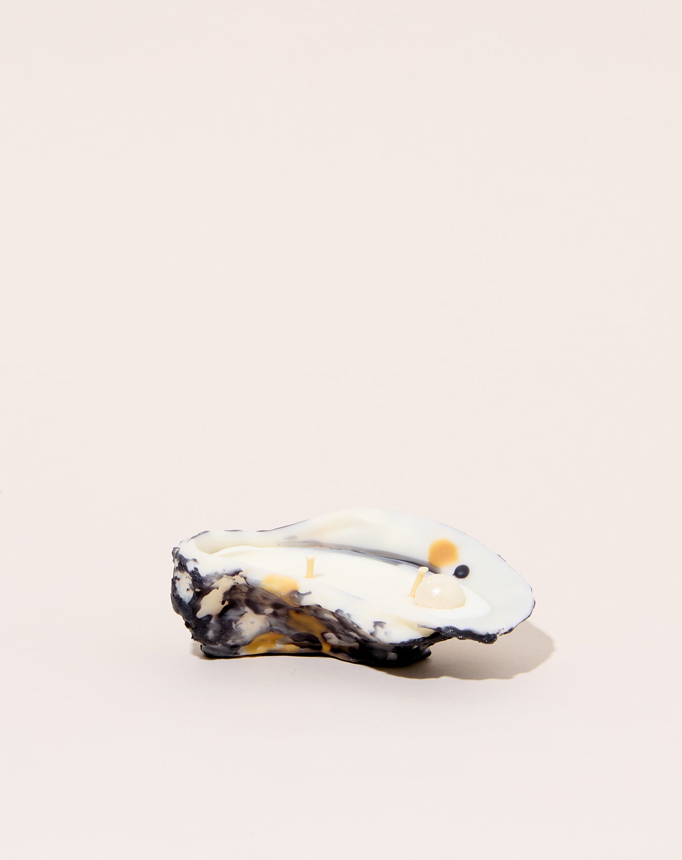 BabaBoogs Pearl Oyster Candle