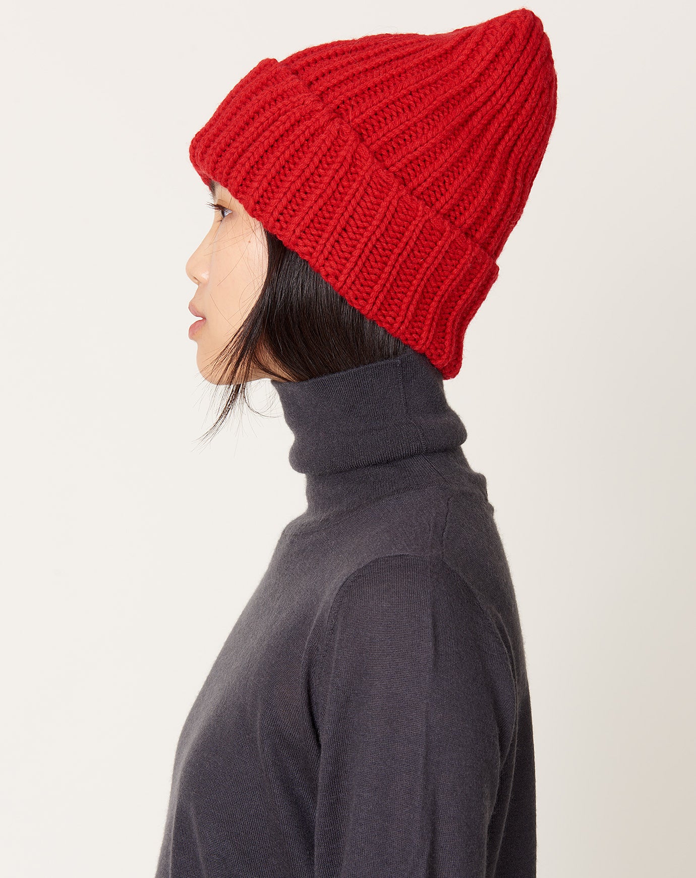 Baserange Mea Beanie in Red