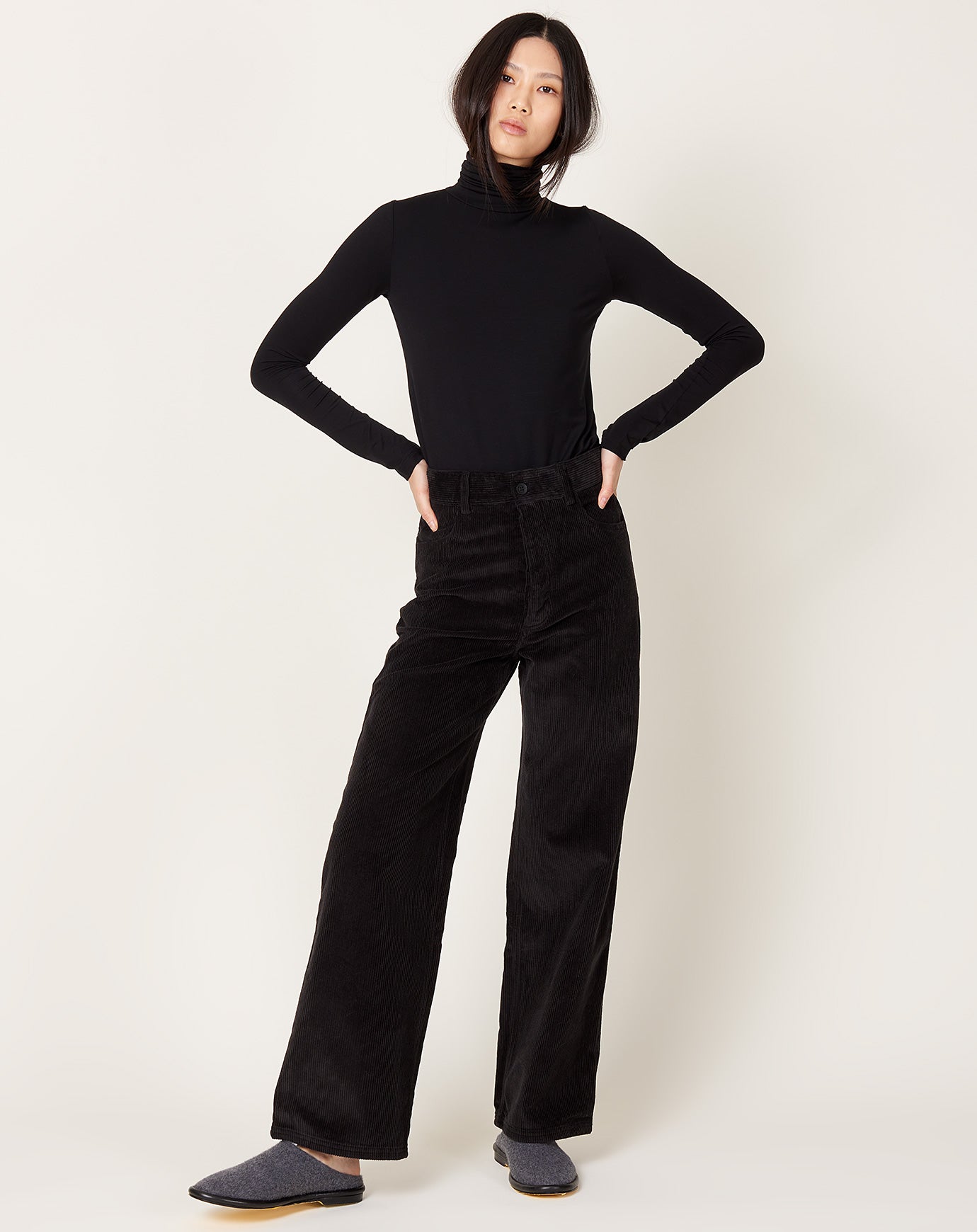 Baserange Navalo Pants in Black