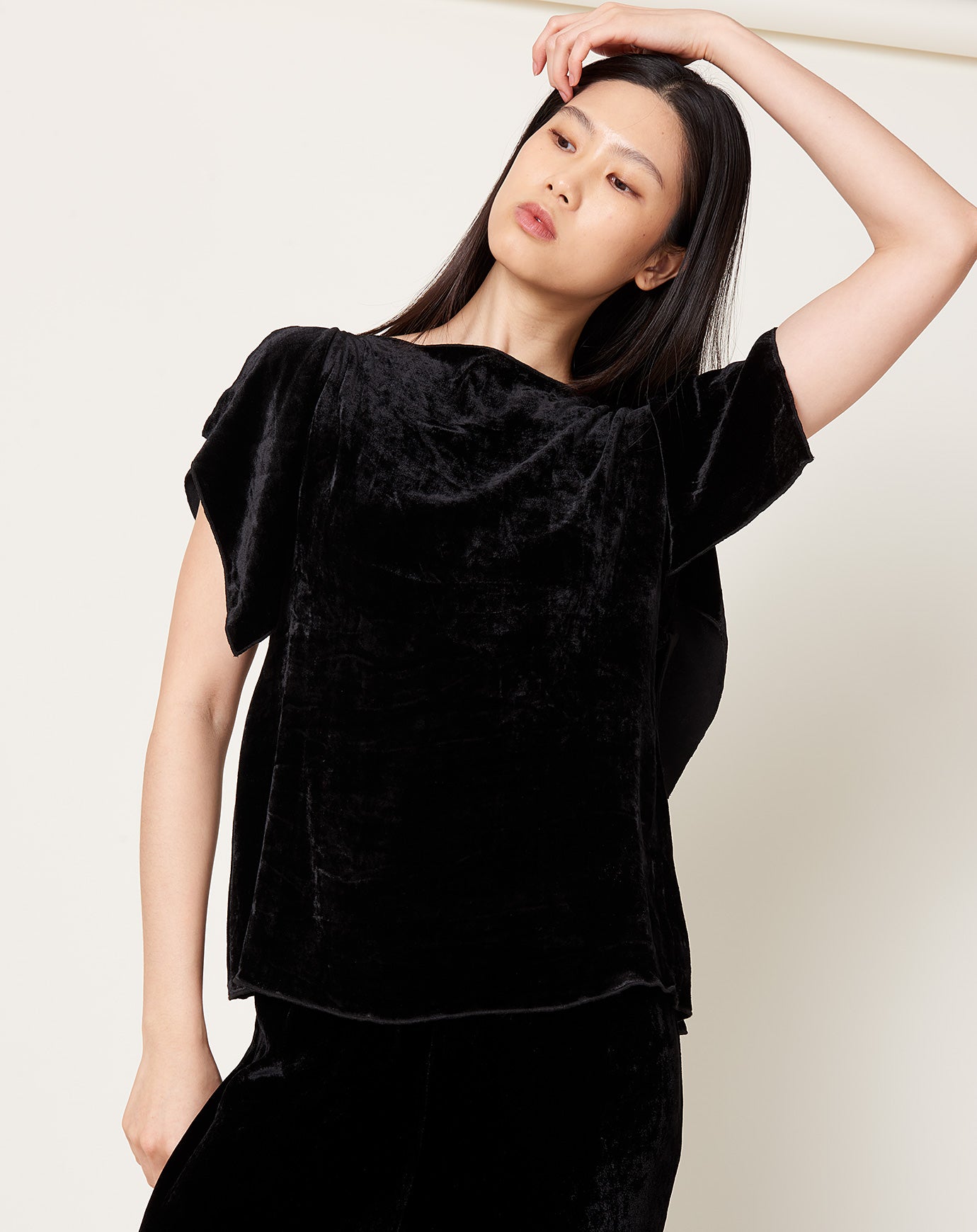 Baserange Olin Top in Black