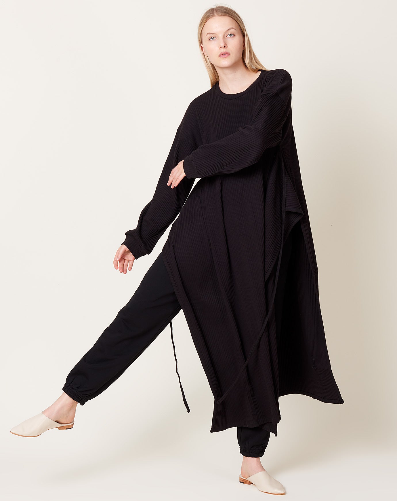 Baserange Shaw Long Sleeve Kaftan in Black