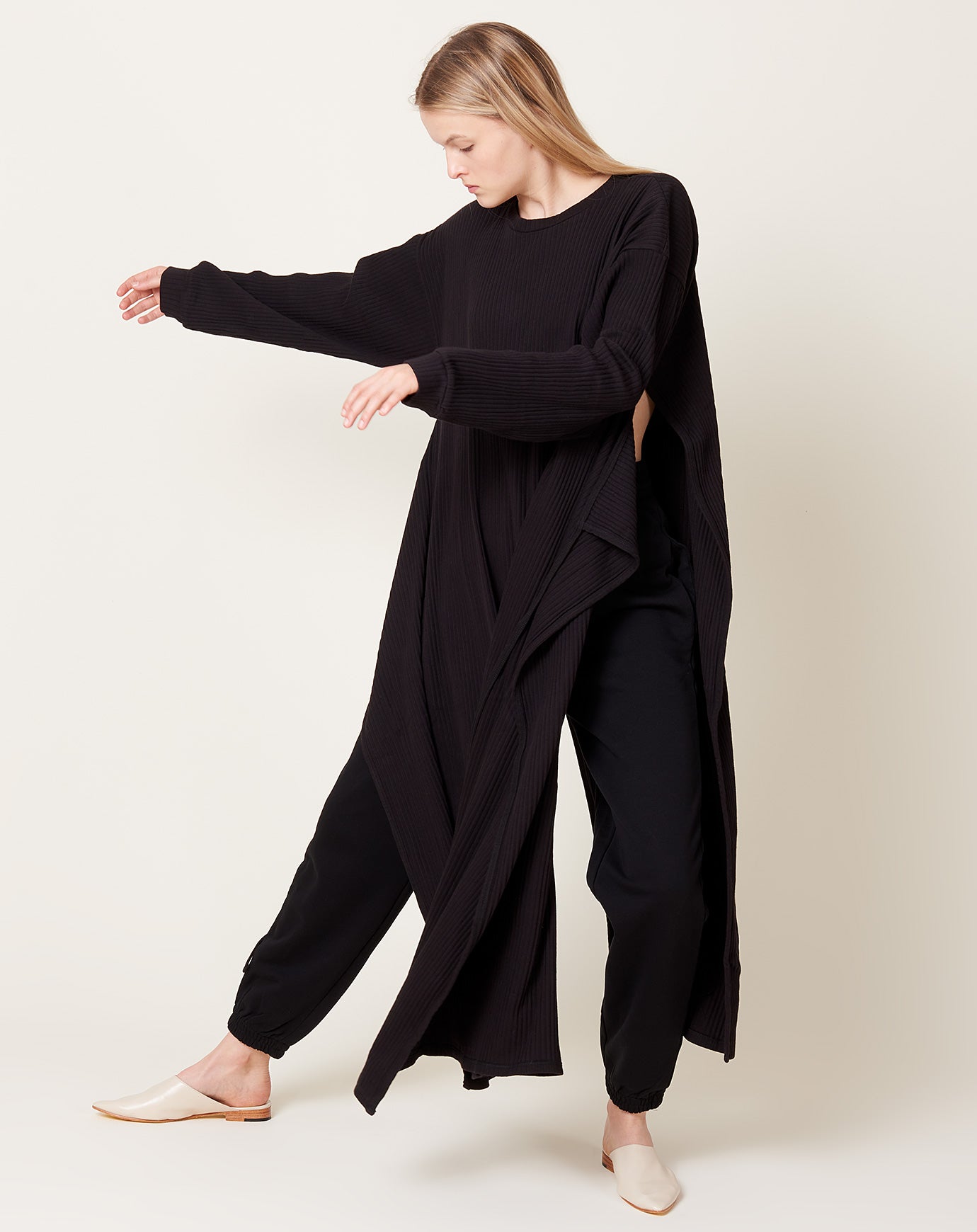 Baserange Shaw Long Sleeve Kaftan in Black