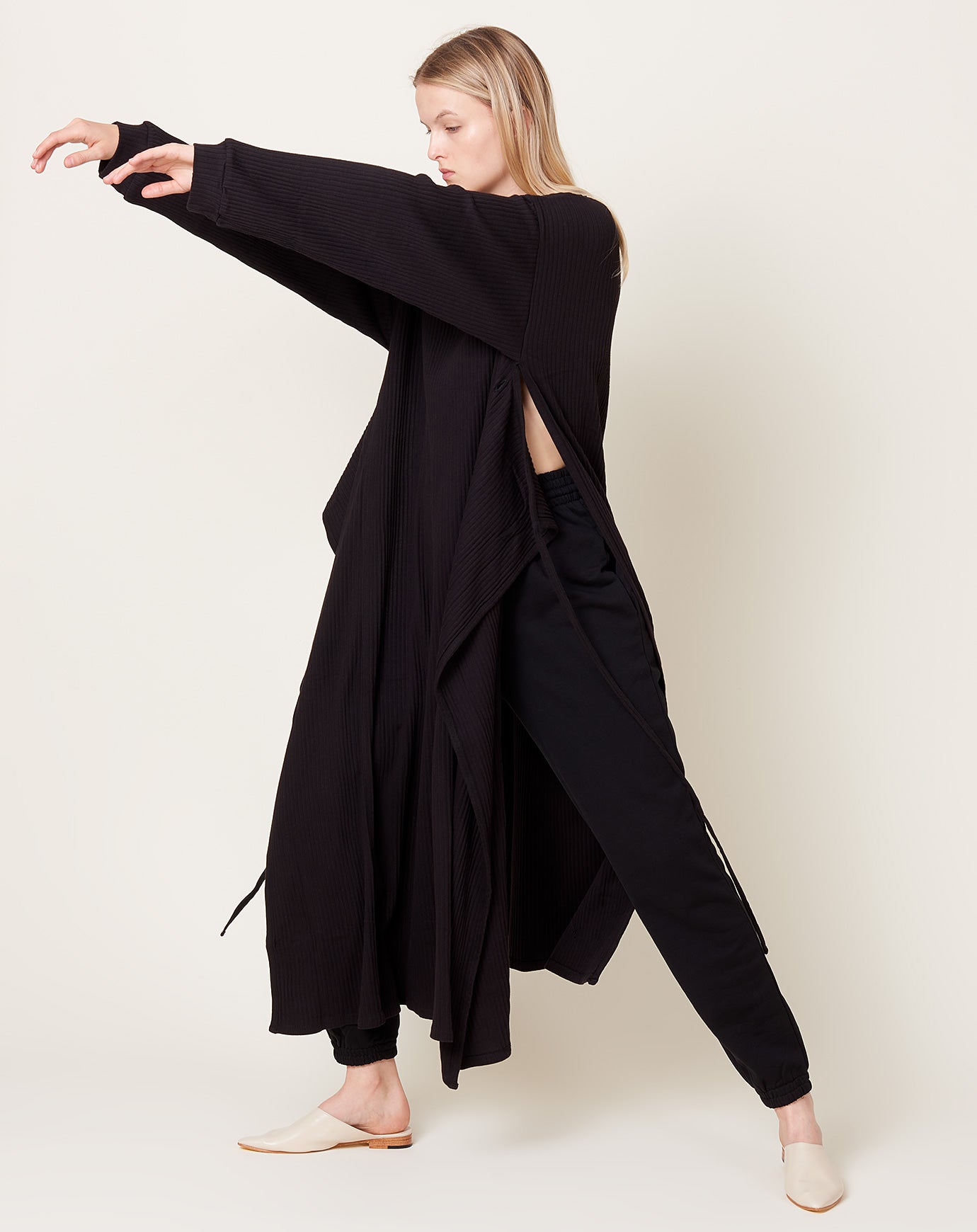 Baserange Shaw Long Sleeve Kaftan in Black