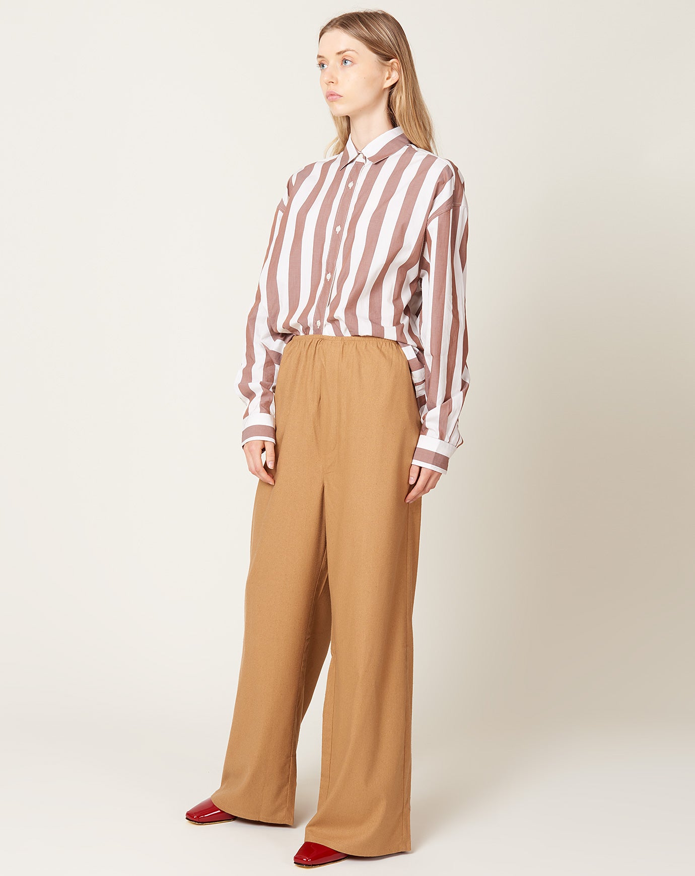 Baserange Stoa Pants in Bath Brown