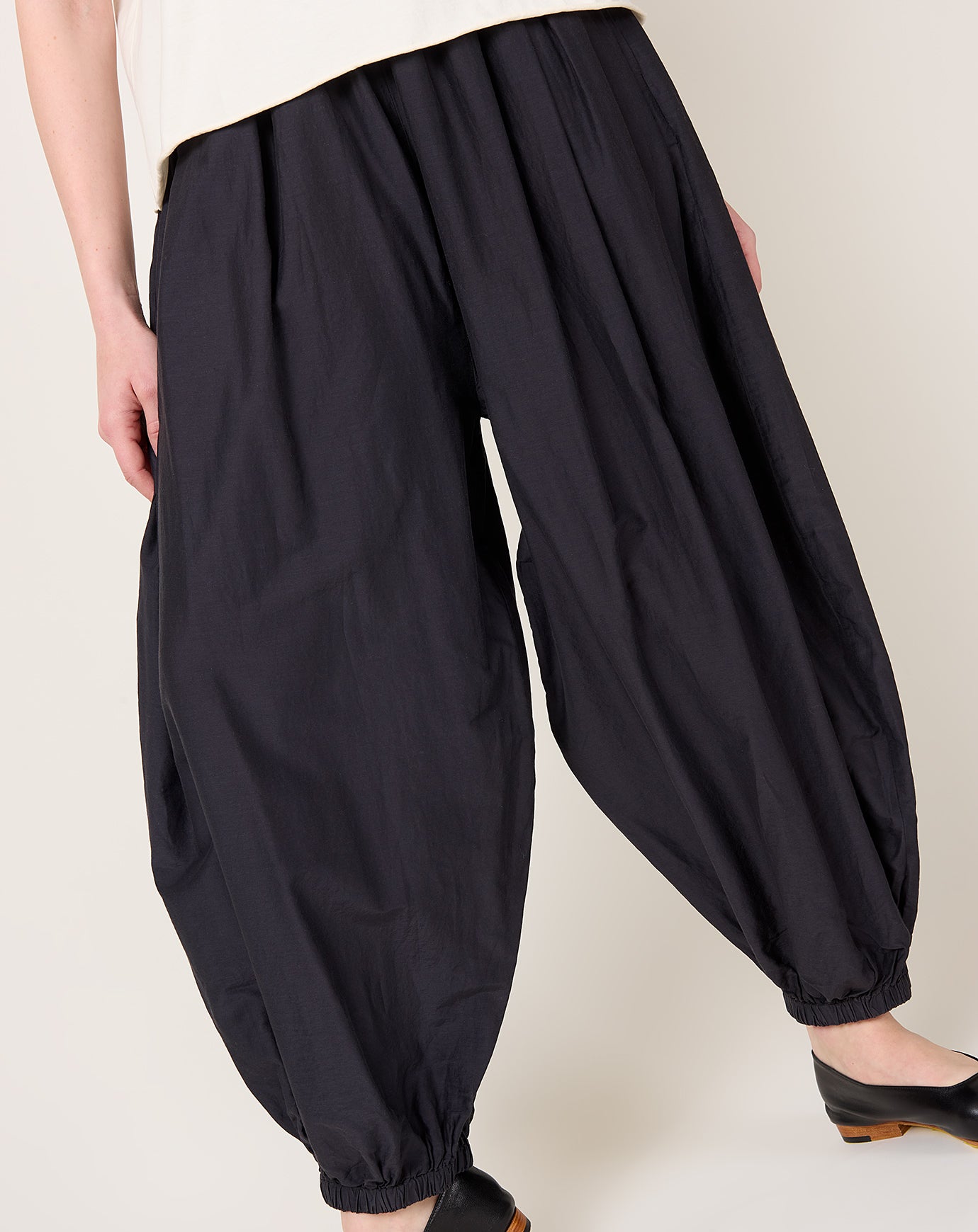 Black Crane Akari Pants in Faded Black
