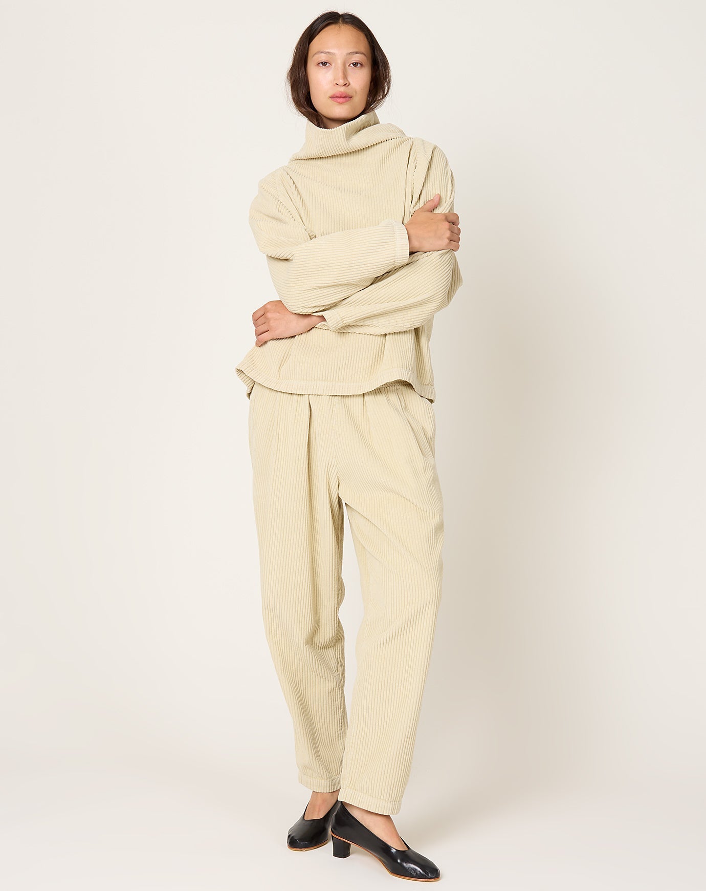 Black Crane Carpenter Pants in Ivory