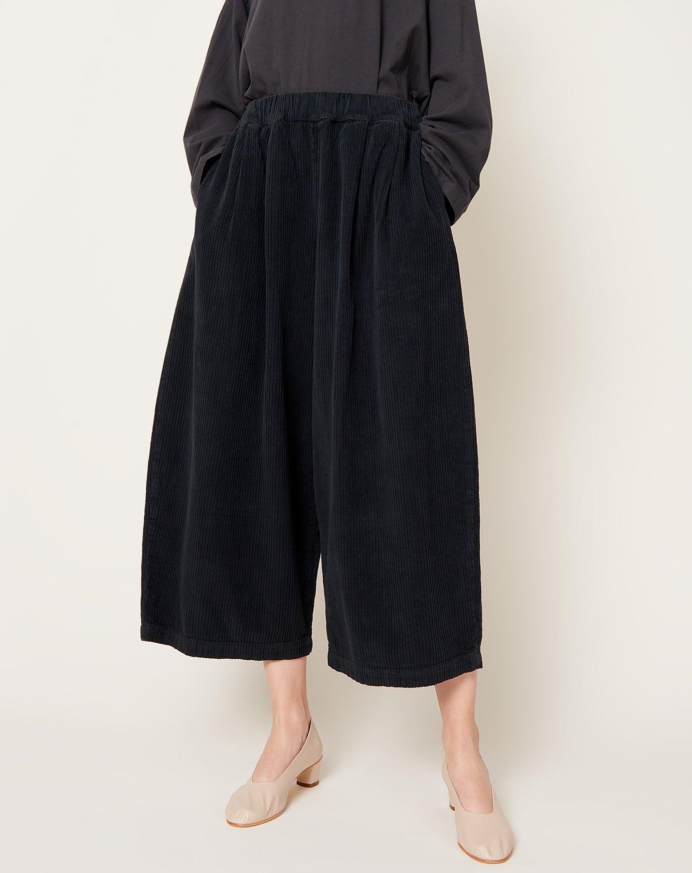 Black Crane Corduroy Wide Pants in Dark Grey