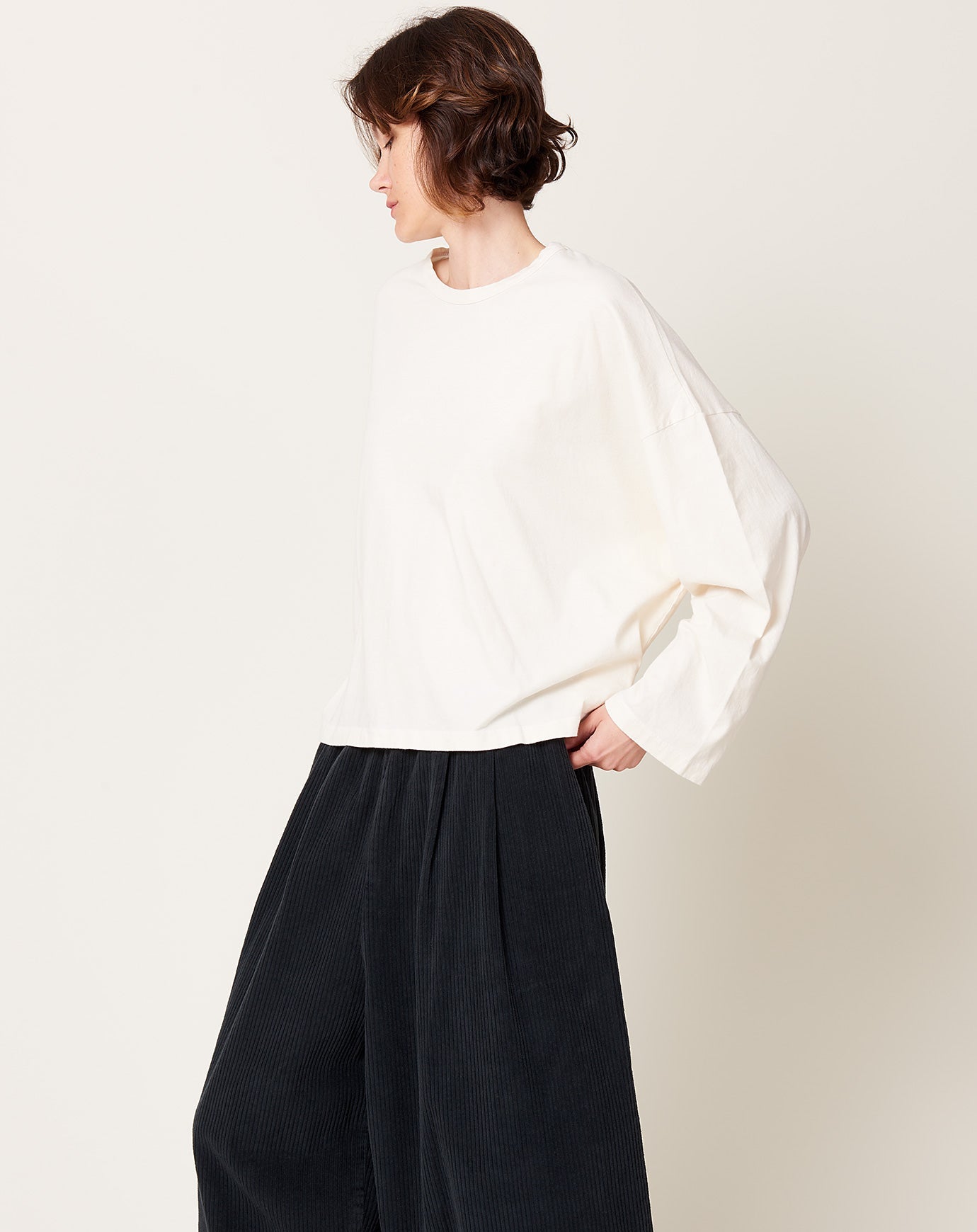 Black Crane Loos L/S Tee in Ivory