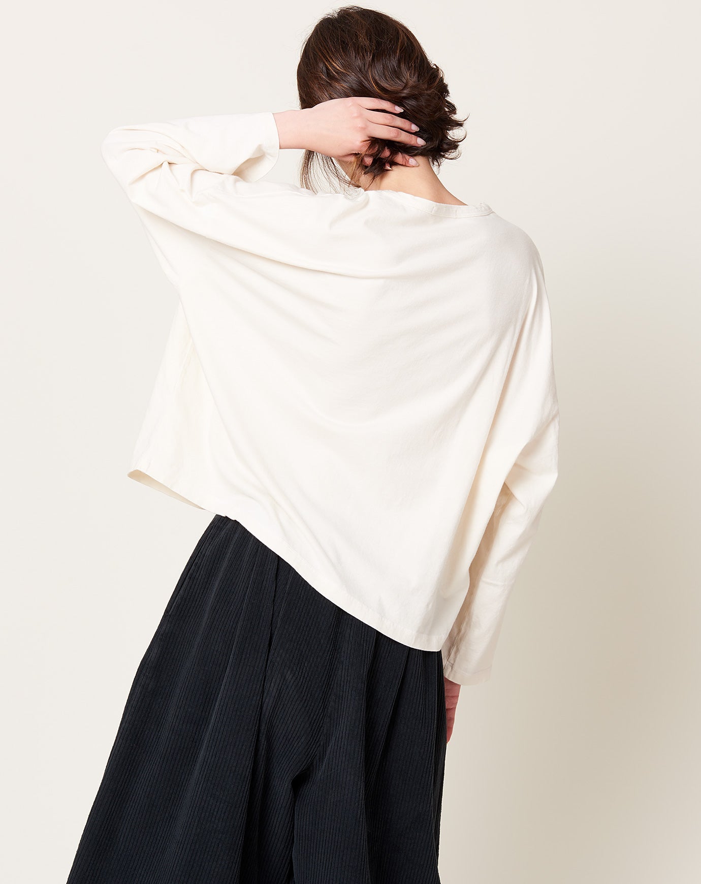 Black Crane Loos L/S Tee in Ivory