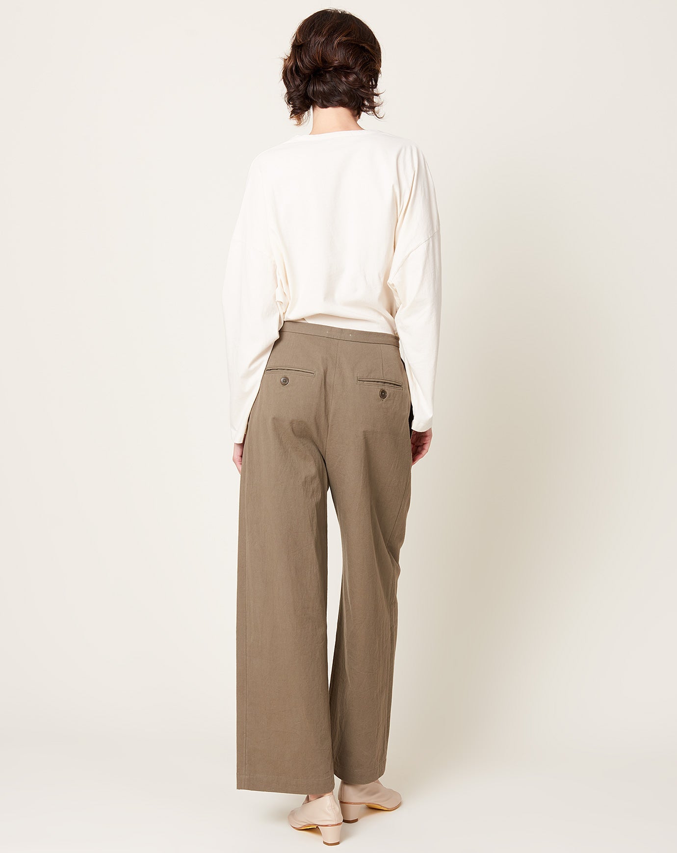 Black Crane Straight Trouser in Dark Olive