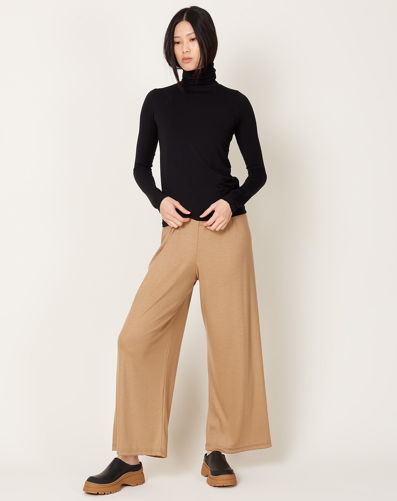 Black Crane Wool Straight Pants in Camel