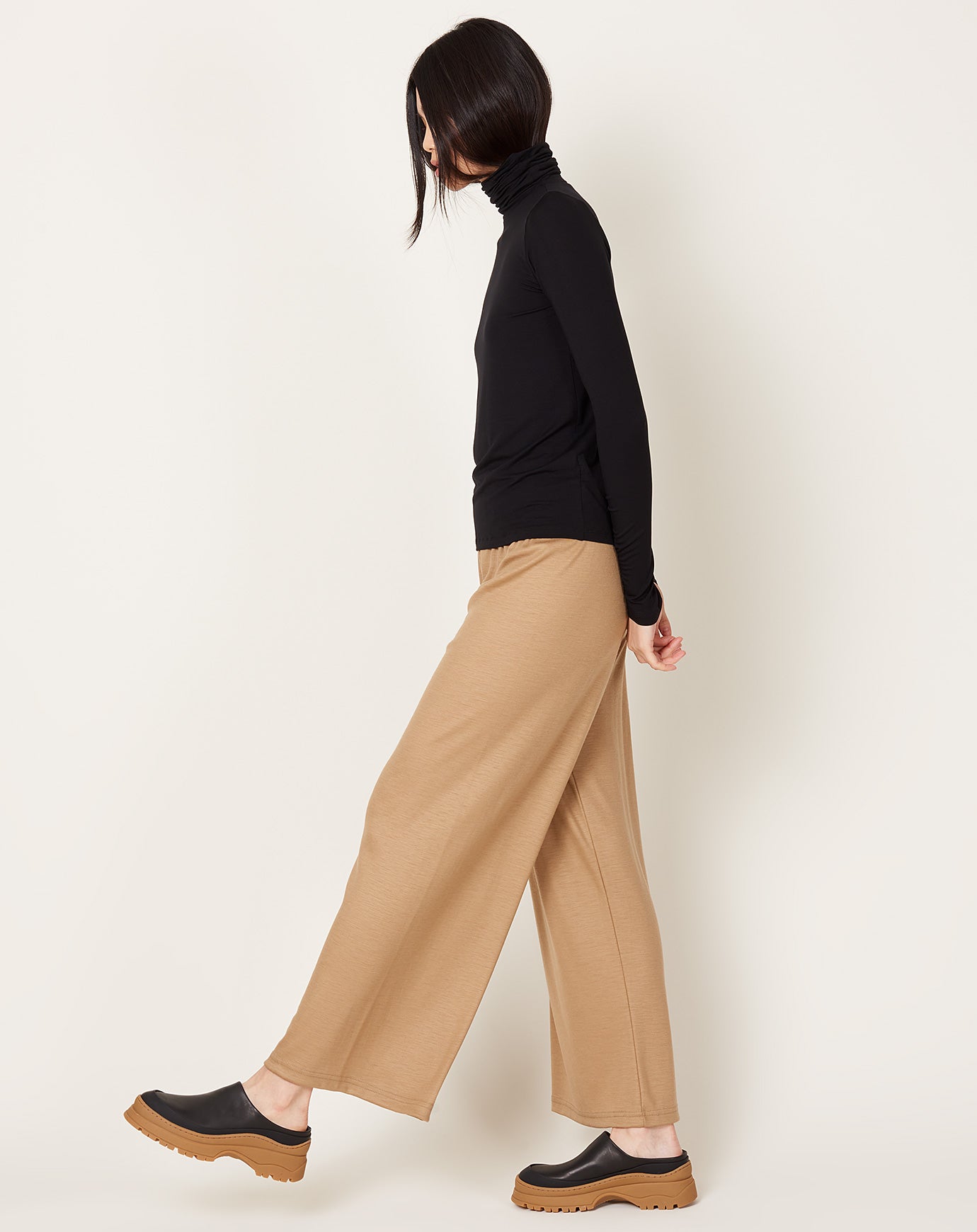 Black Crane Wool Straight Pants in Camel