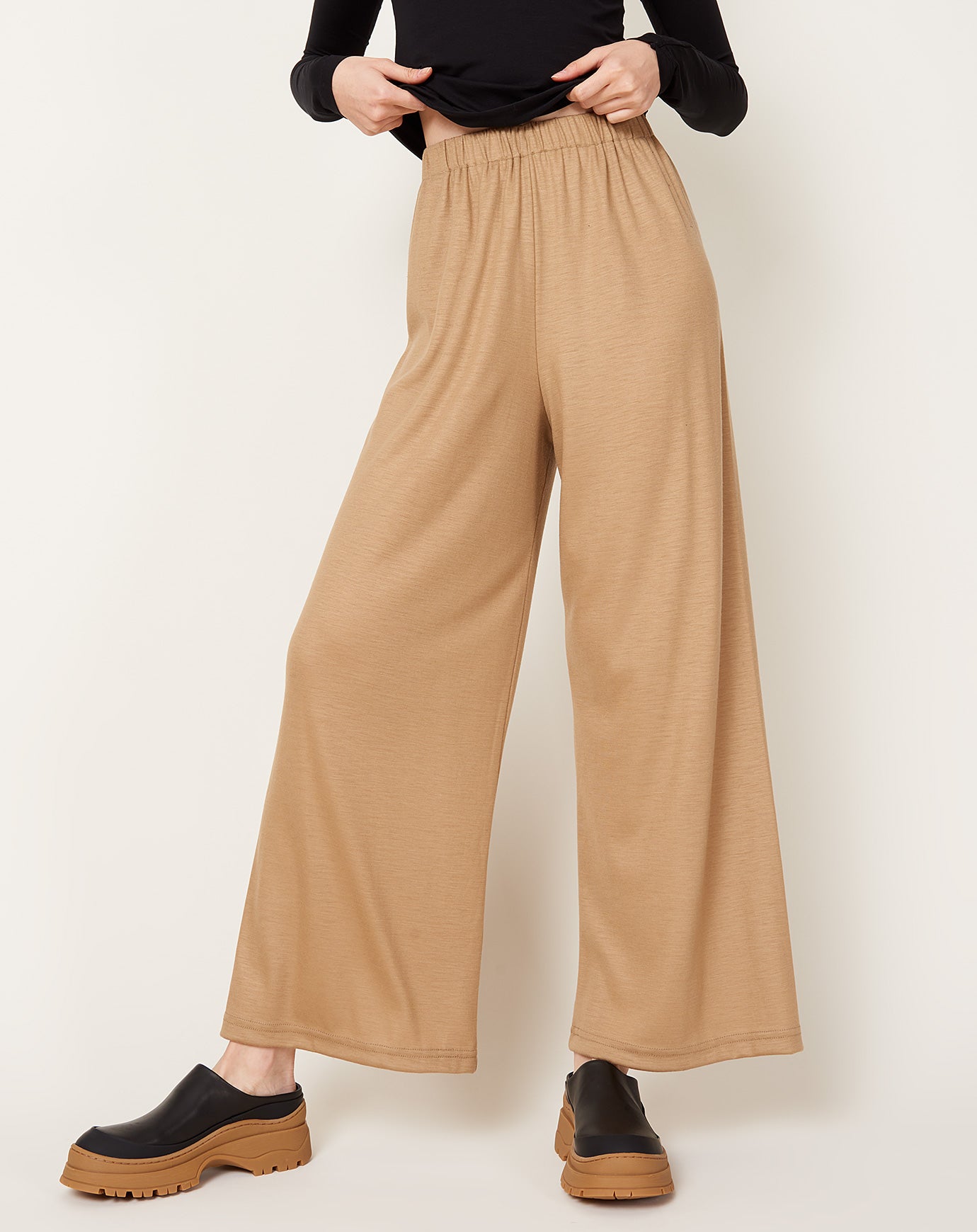 Black Crane Wool Straight Pants in Camel