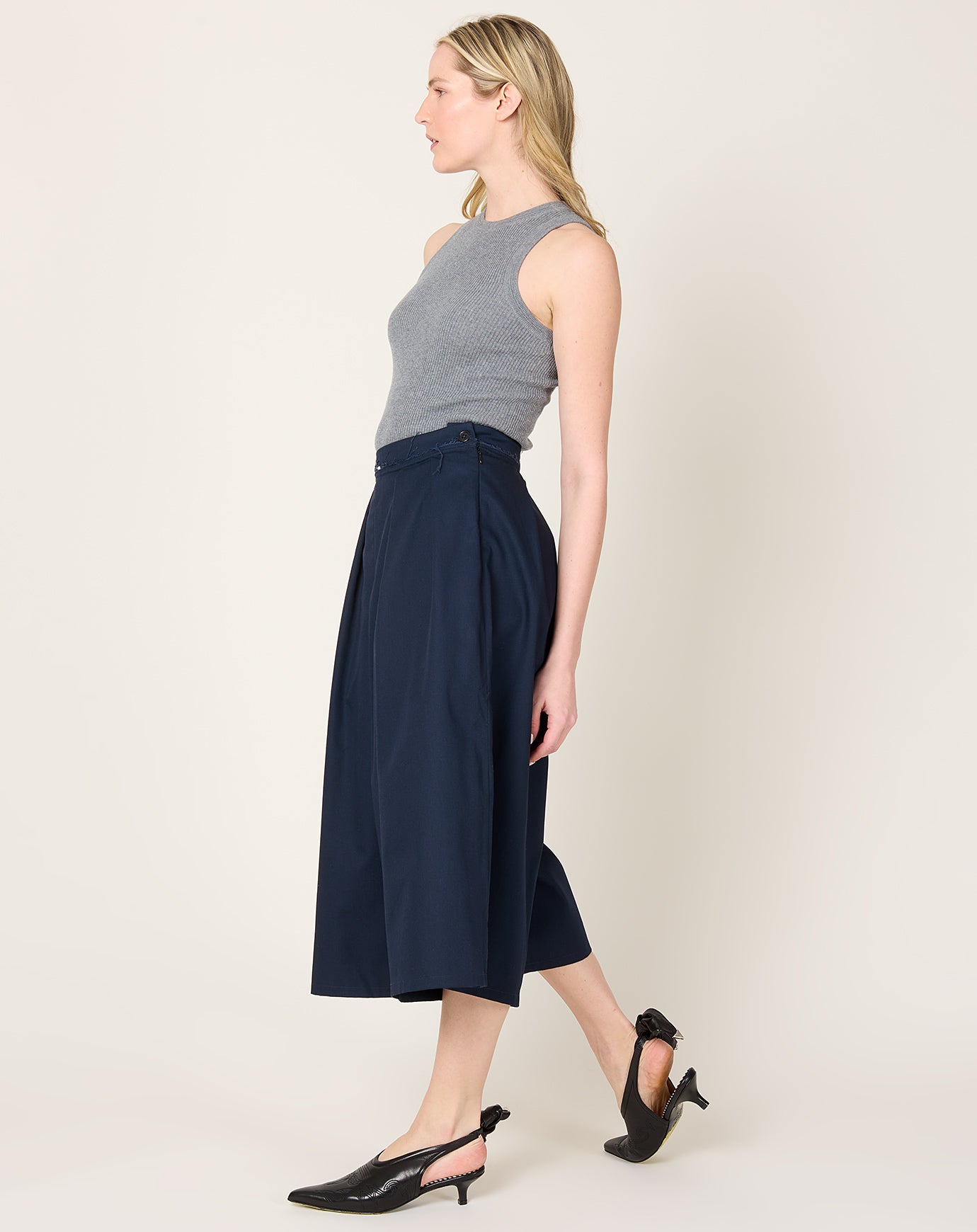 Camiel Fortgens Cullot in Navy
