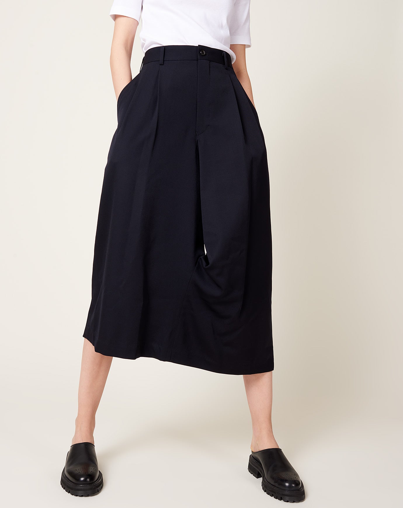 Comme des Garçons Comme des Garçons Wool Gabardine Curved Leg Cropped Pants in Navy