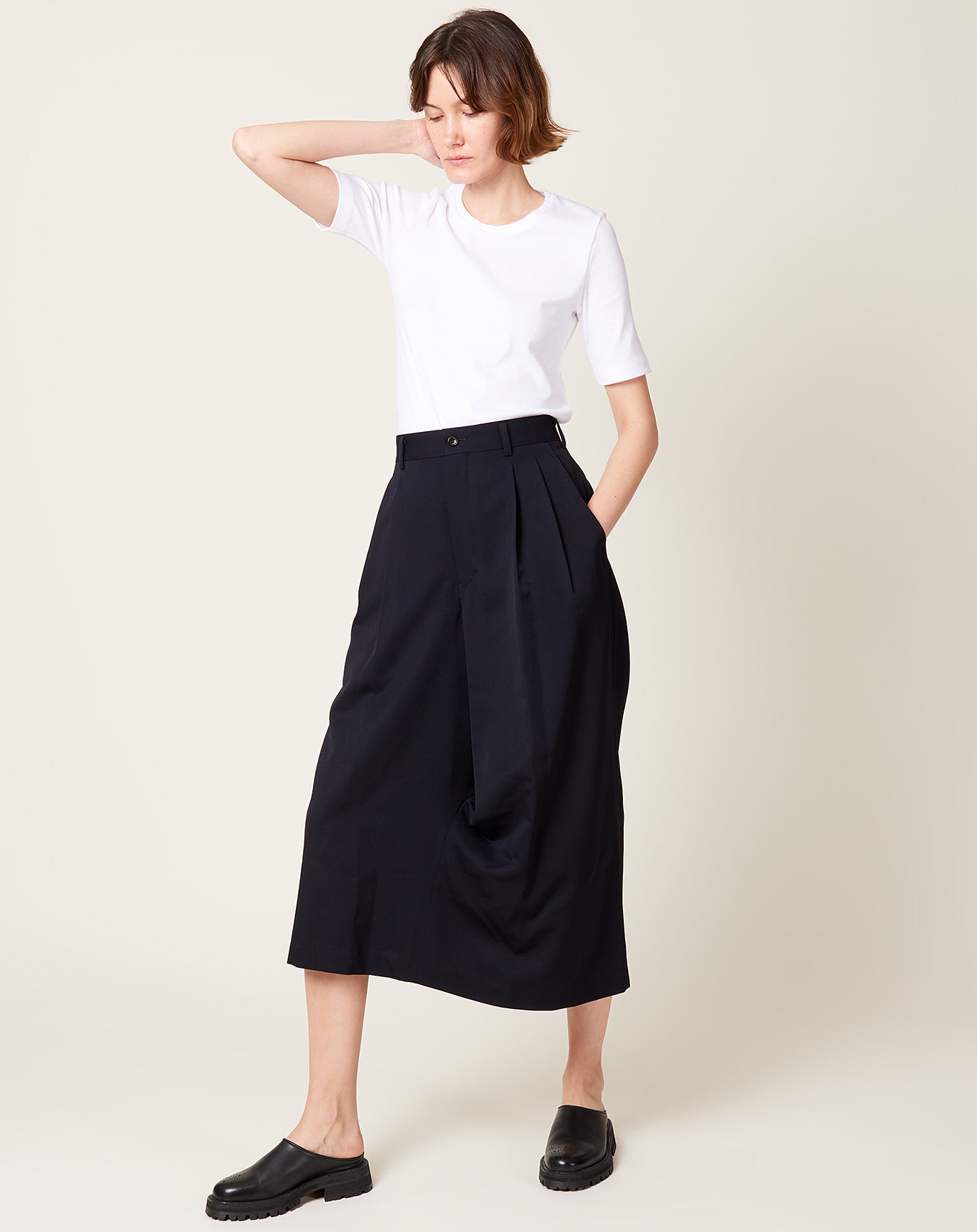 Comme des Garçons Comme des Garçons Wool Gabardine Curved Leg Cropped Pants in Navy