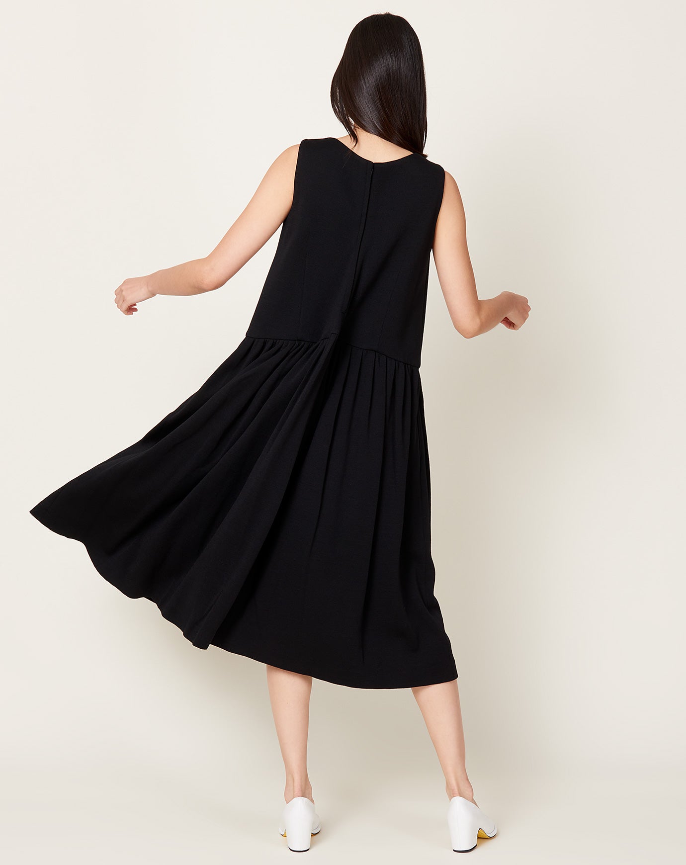 Comme des Garçons Comme des Garçons Sleeveless Pleat Dress in Black