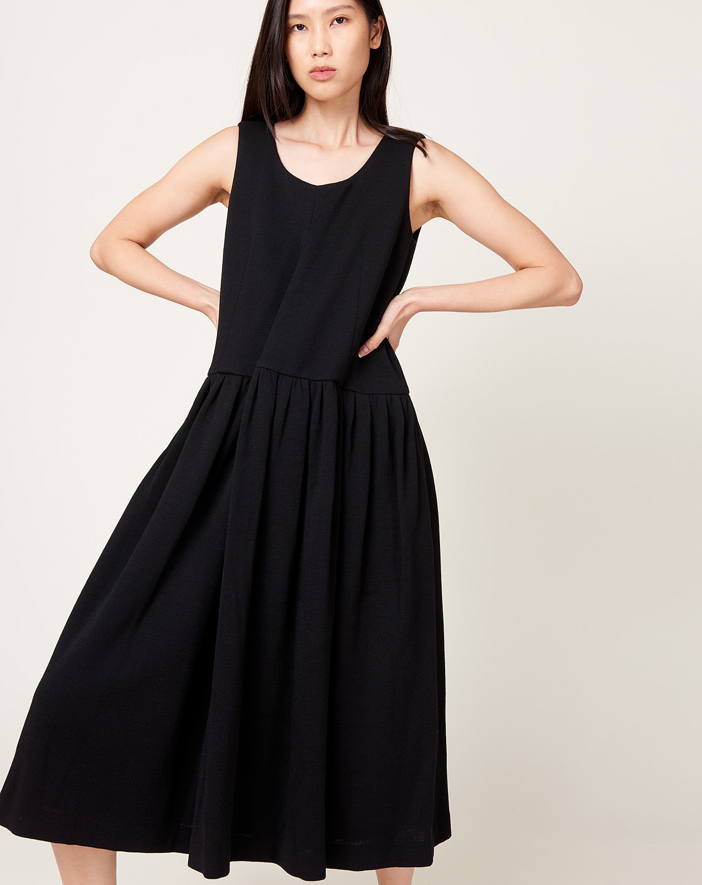 Comme des Garçons Comme des Garçons Sleeveless Pleat Dress in Black