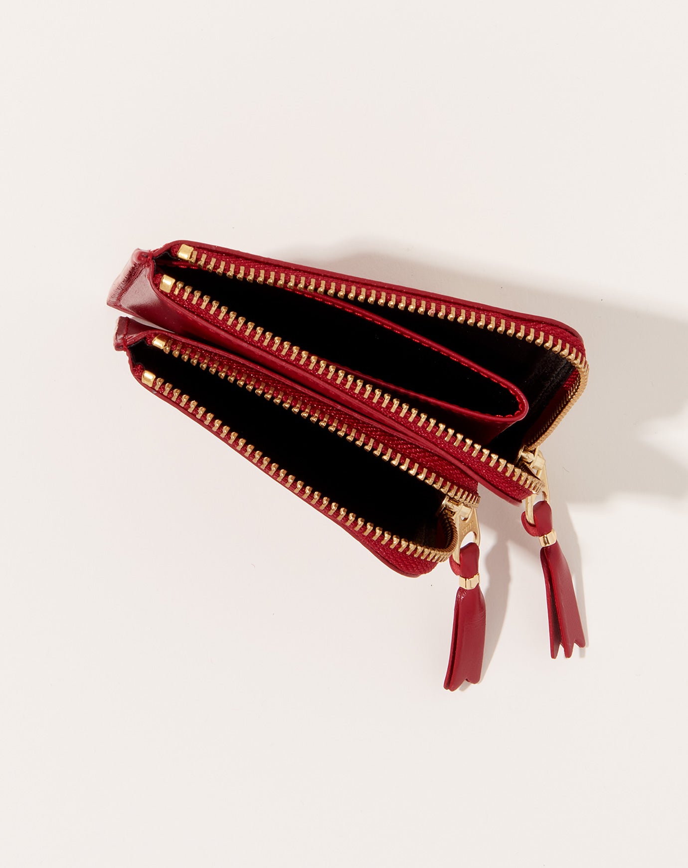Comme des Garçons  Wallet Outside Pocket Zip Around Wallet in Red