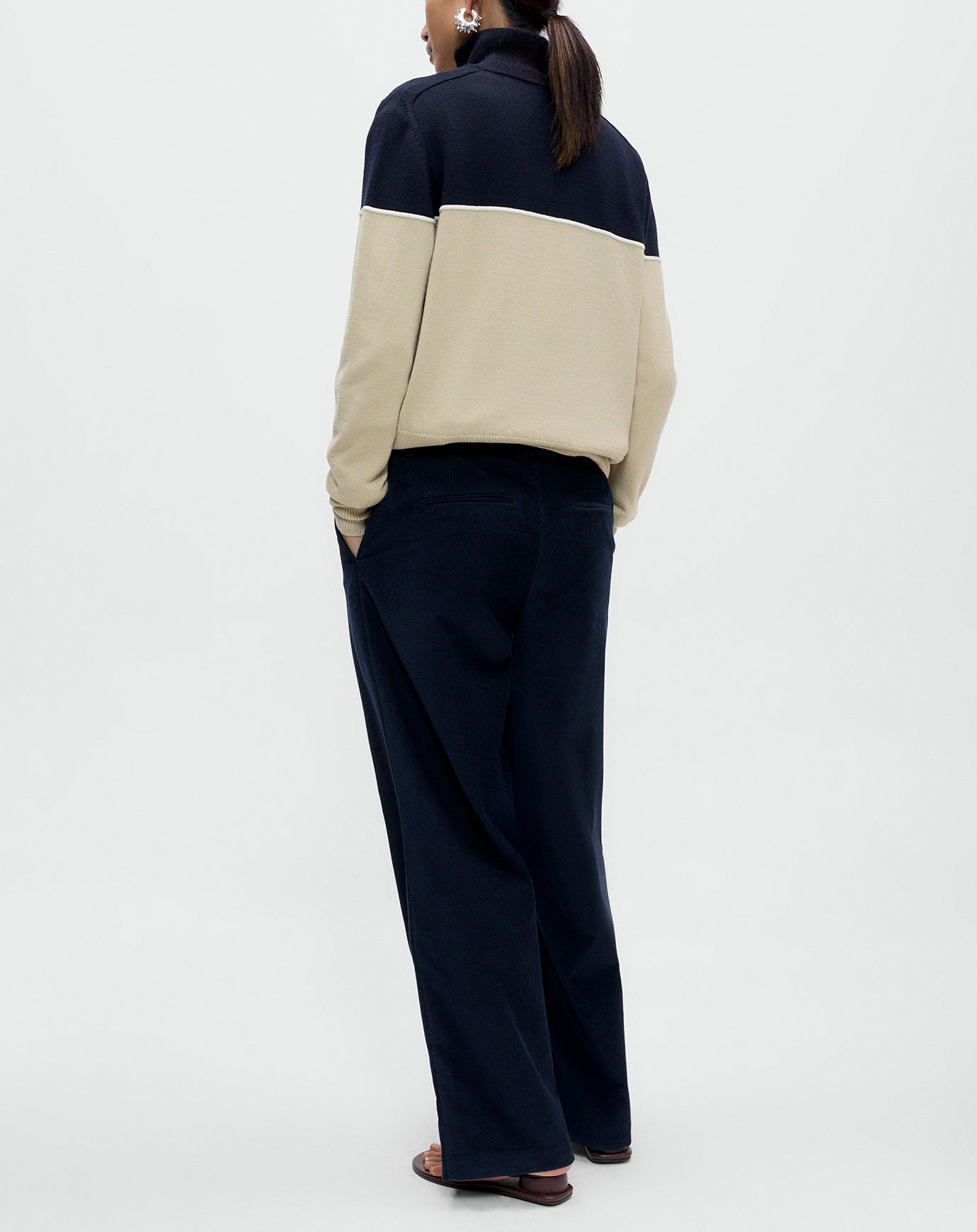 Cordera Low Rise Corduroy Pants in Navy