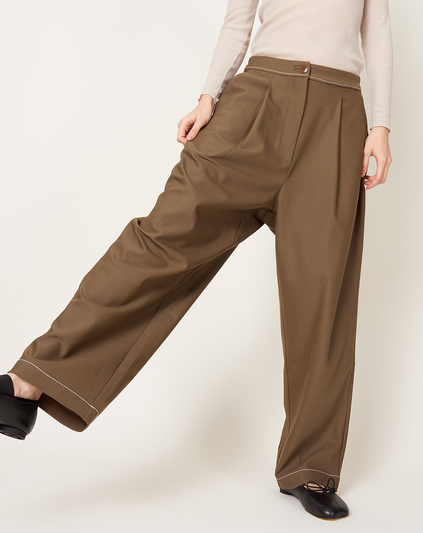 Cordera Tailoring Stitch Pants in Otter