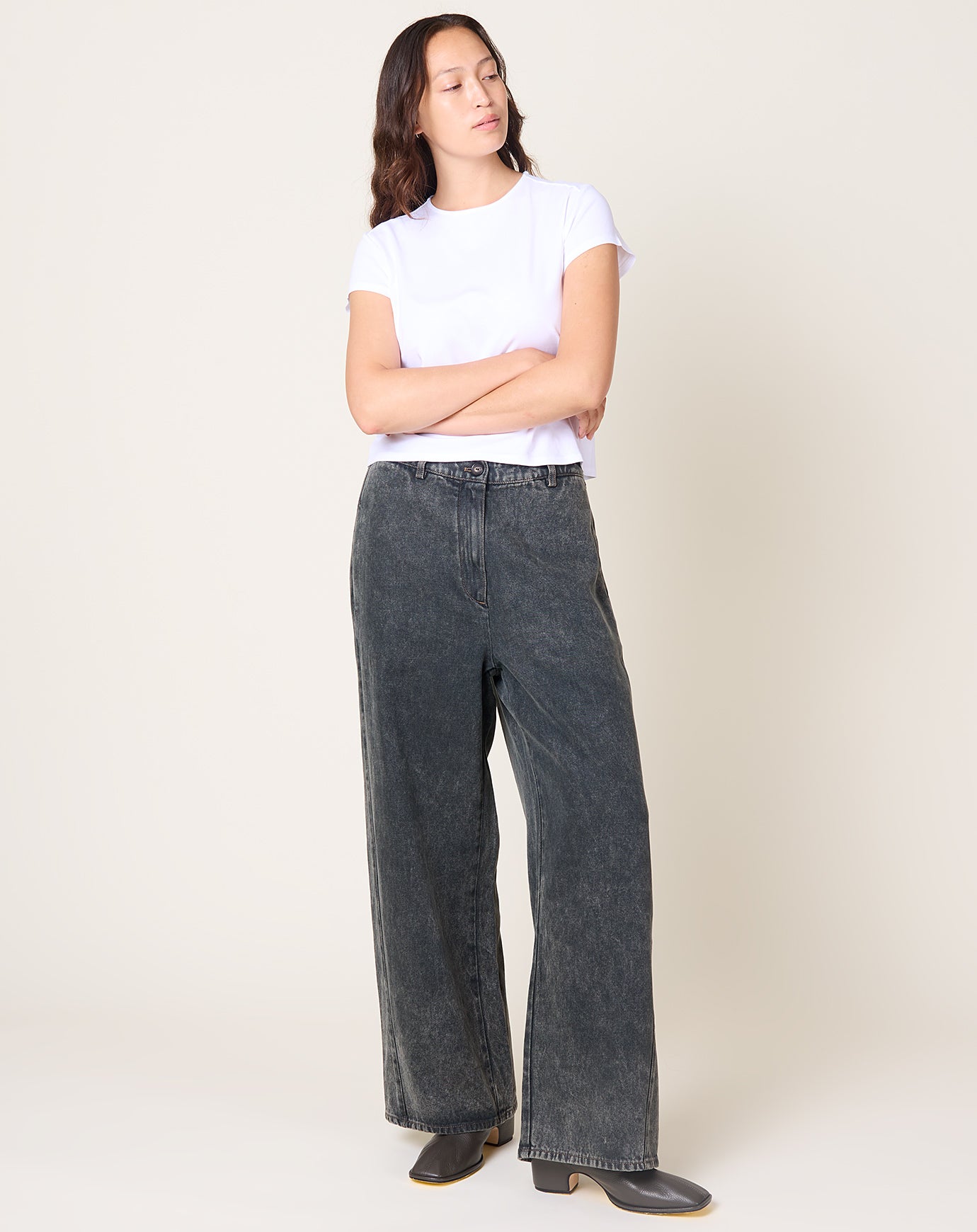 Cordera Washed Denim Straight Pants in Grey