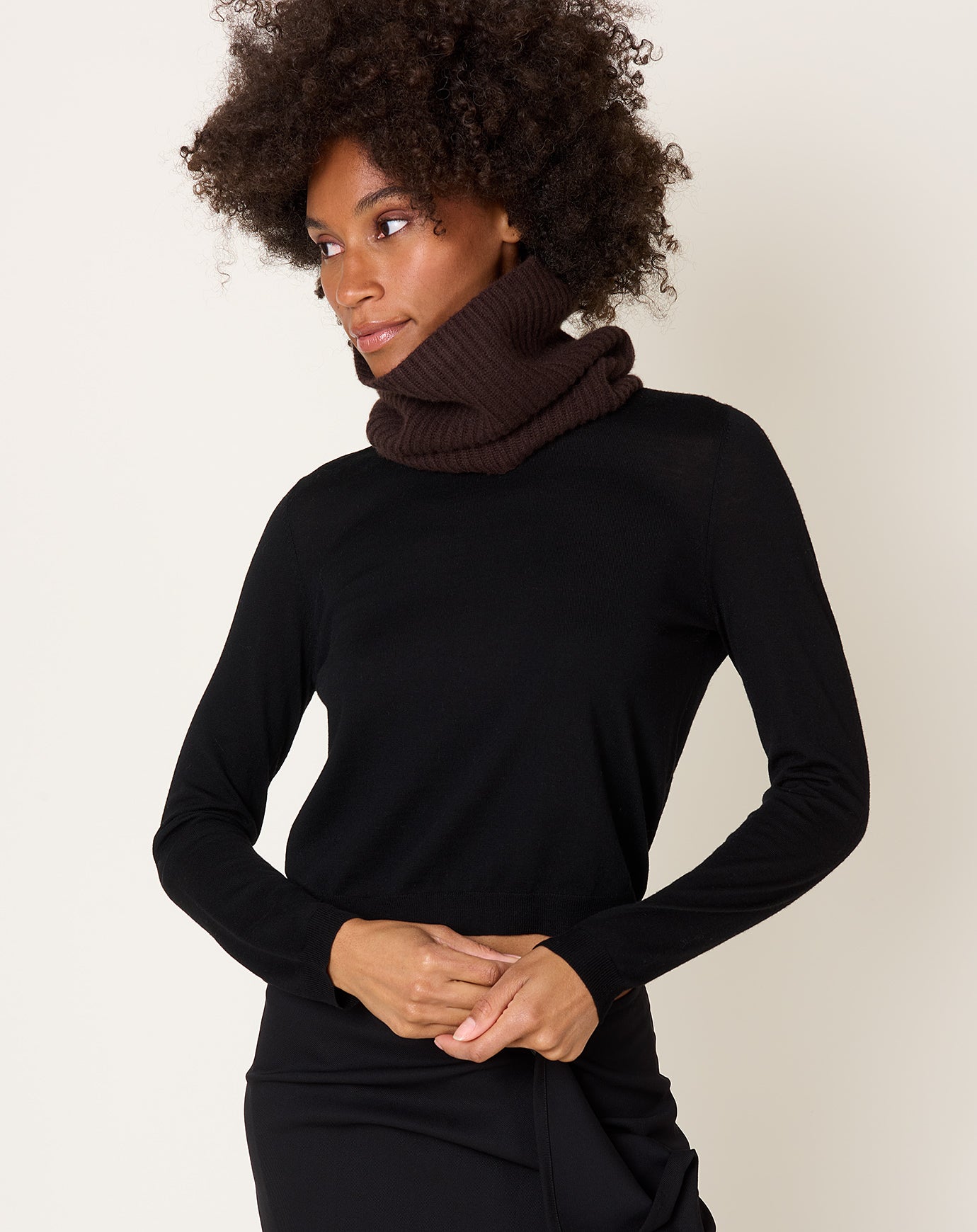 Demylee Aspen Cashmere Muffler in Espresso