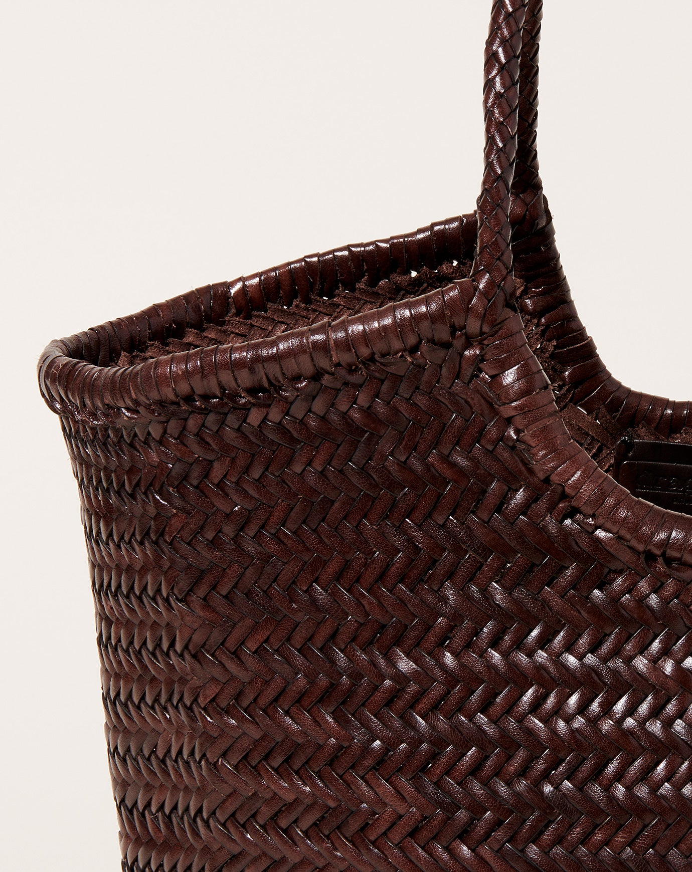 Dragon Diffusion Nantucket Basket in Dark Brown