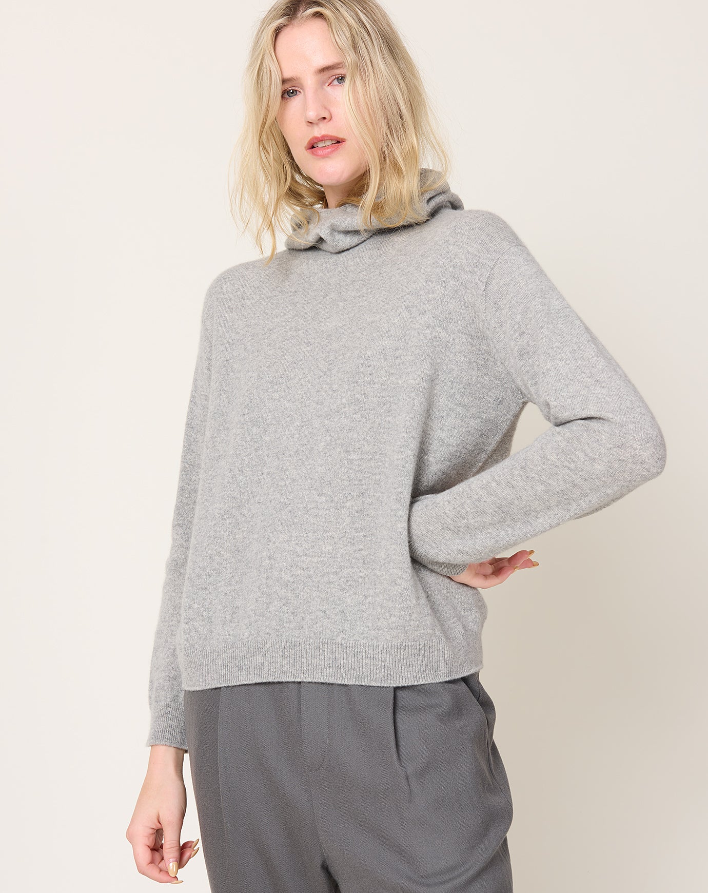 evam eva Cashmere Parka in Grey