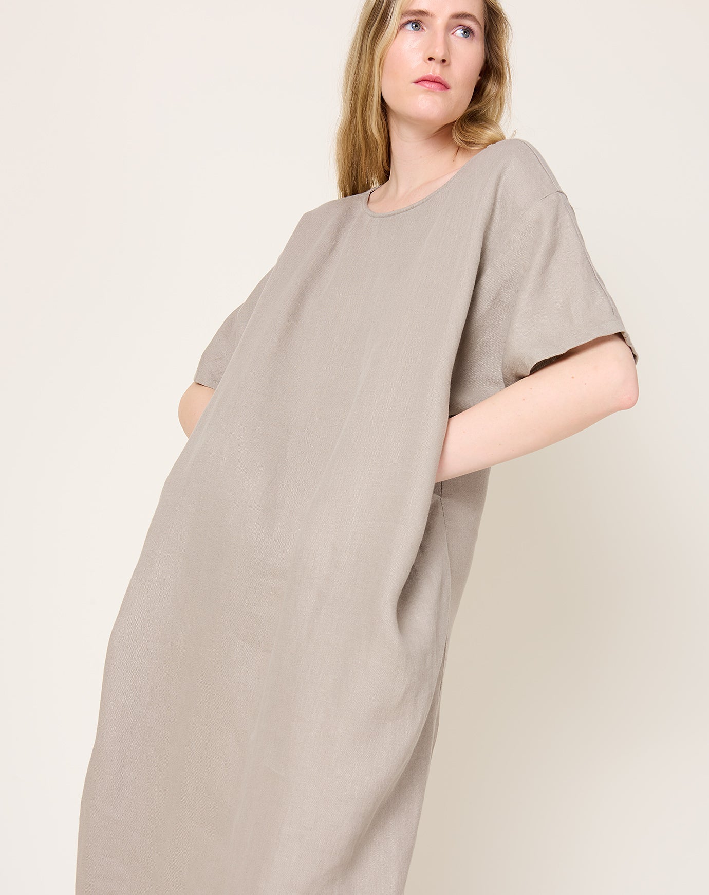 evam eva Linen Dolman Dress in Sage