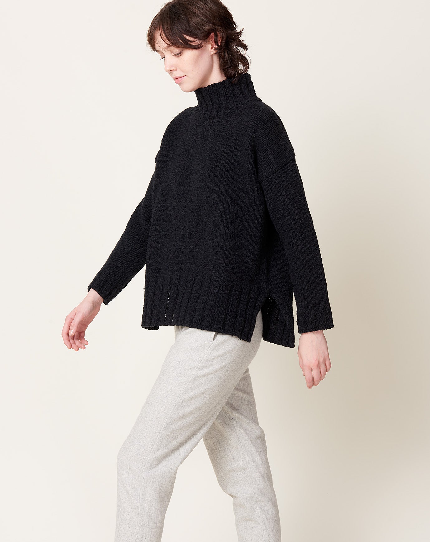 evam eva Renew-Wool Turtleneck in Charcoal